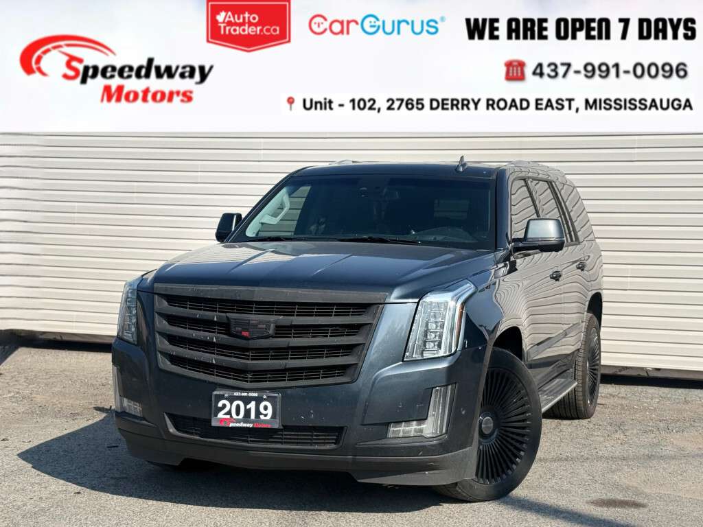 2019 Cadillac Escalade Luxury/ NO ACCIDENT/ BACKUP CAMERA/ SUNROOF/ HEADS