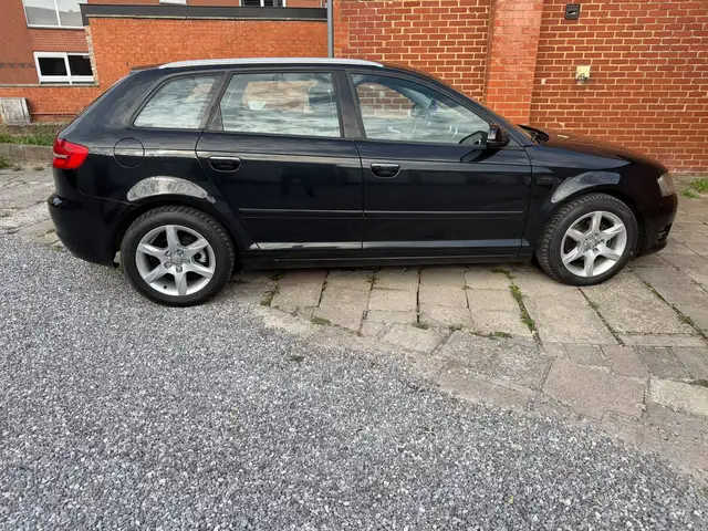 Audi A3 view 9