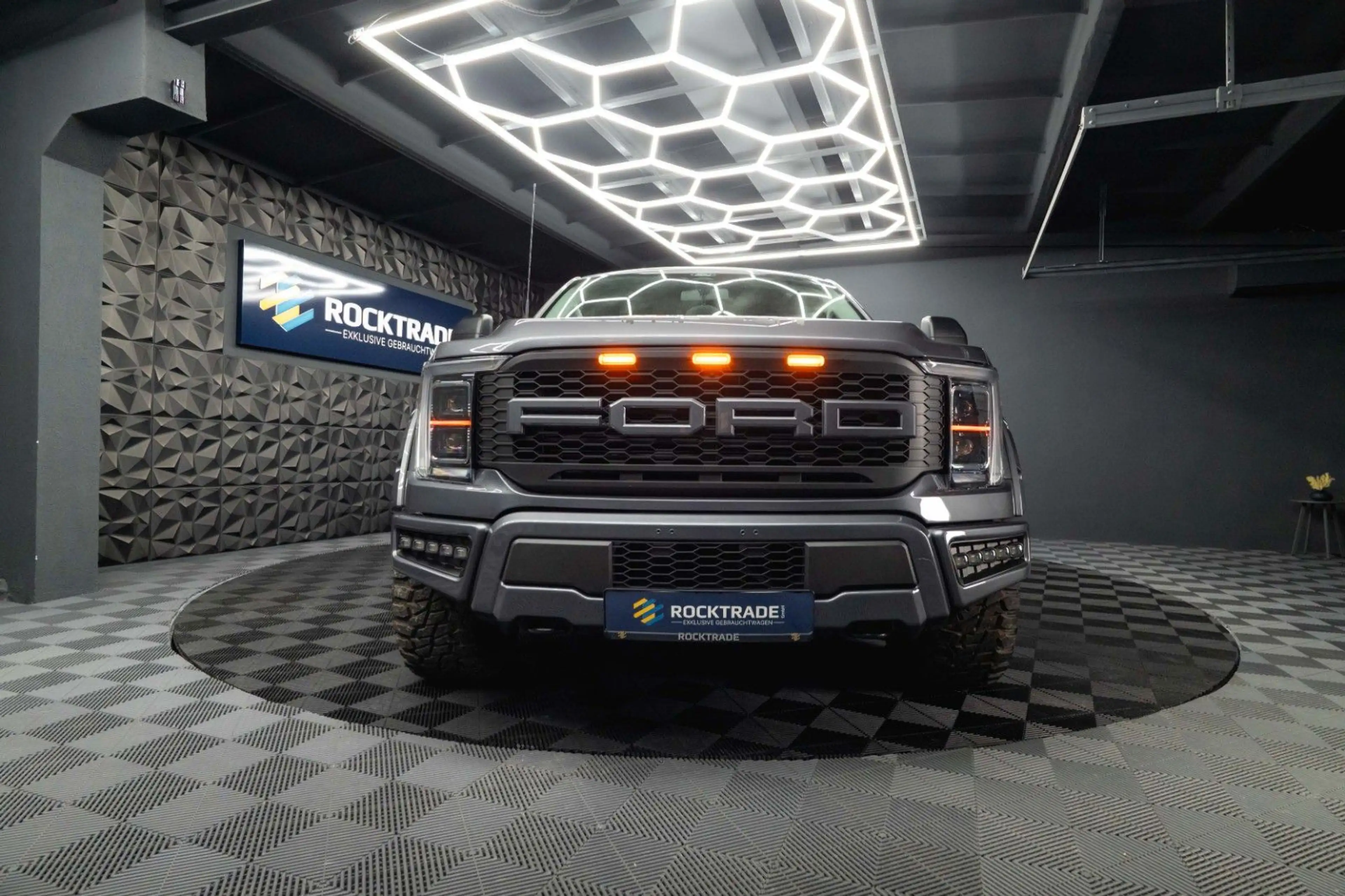 Ford F 150 F150 5.0L V8 4x4 SuperCrew Longbed RAPTOR 19% — photo 12