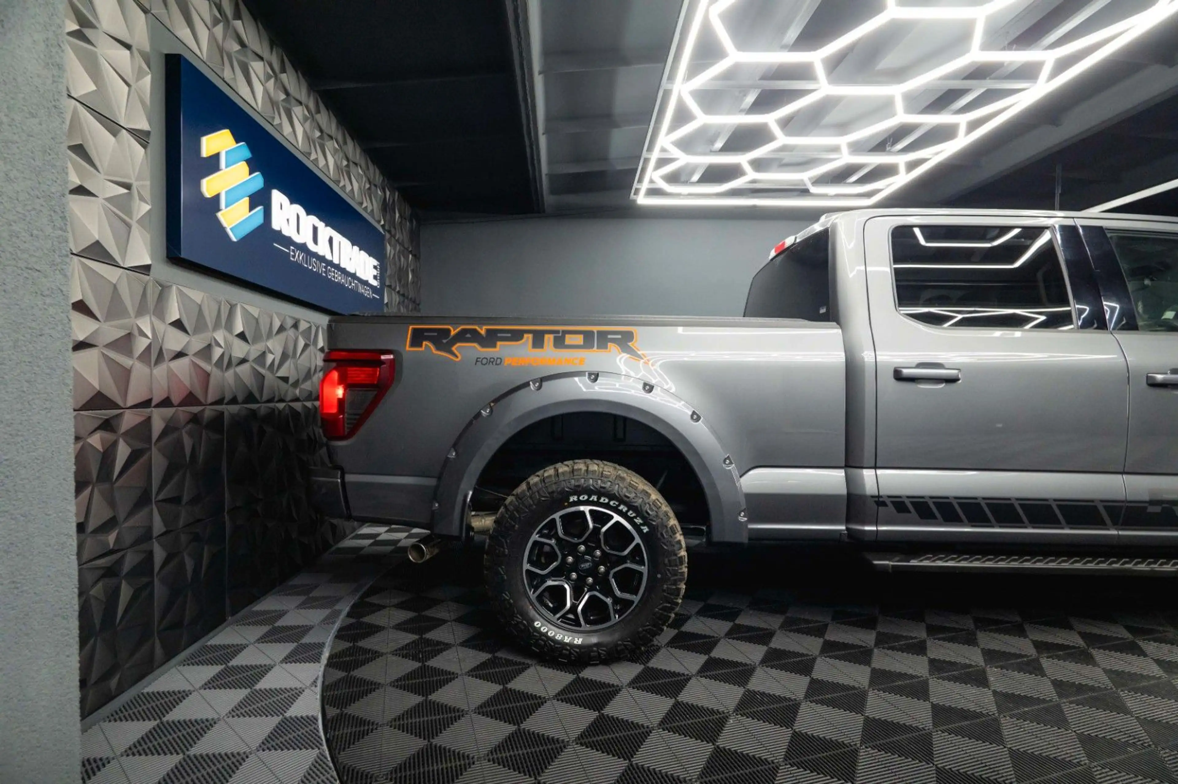 Ford F 150 F150 5.0L V8 4x4 SuperCrew Longbed RAPTOR 19% — photo 15