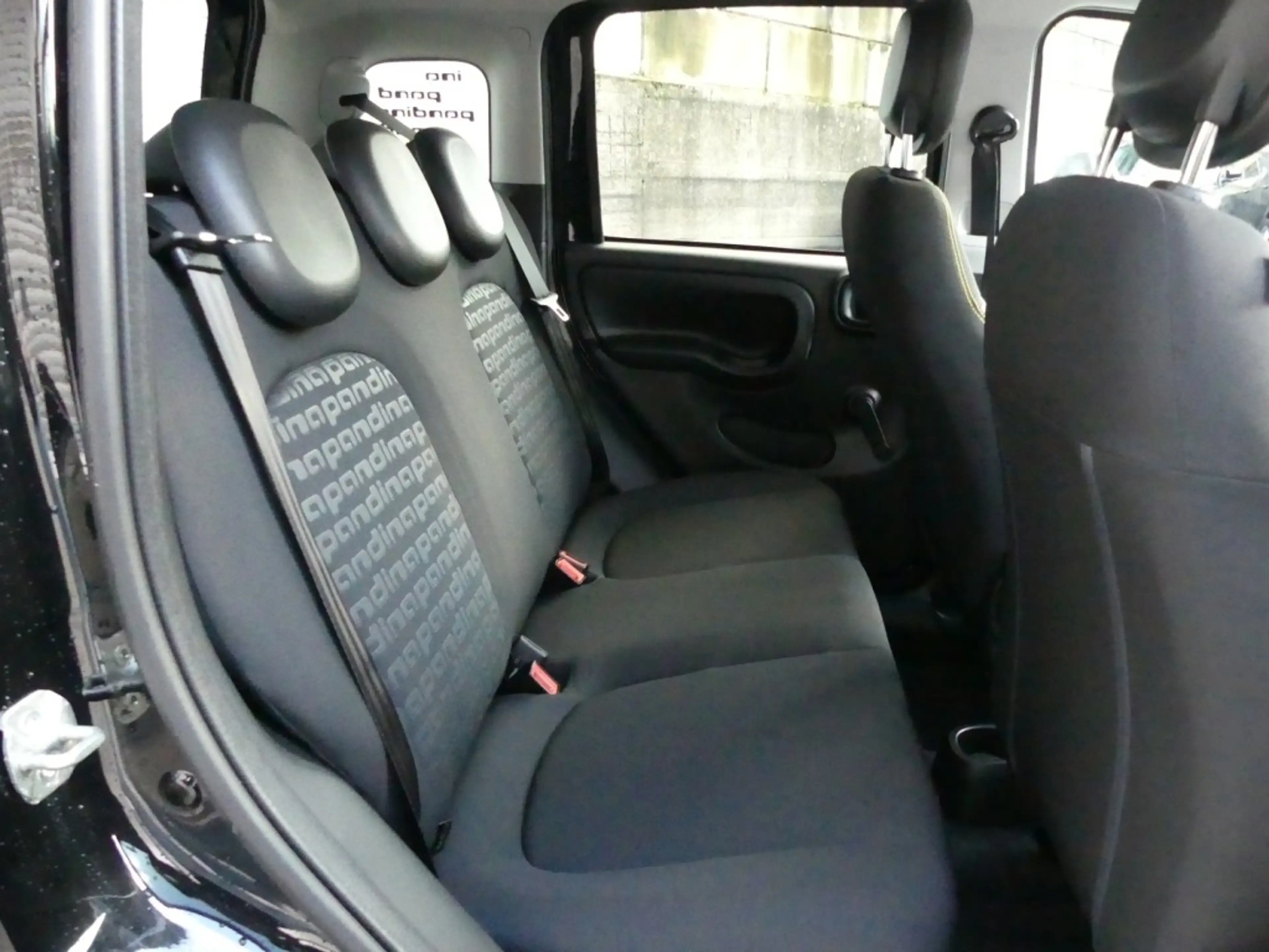 Fiat New Panda PANDA CROSS HYBRID 1.0 GSE 65PS CARPLAY 5-SITZER — photo 13