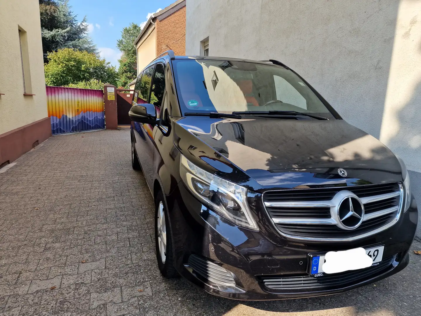 Mercedes-Benz V 250 VIP  extralang 9G-TRONIC Avantgarde Edition Edi Černá - 2