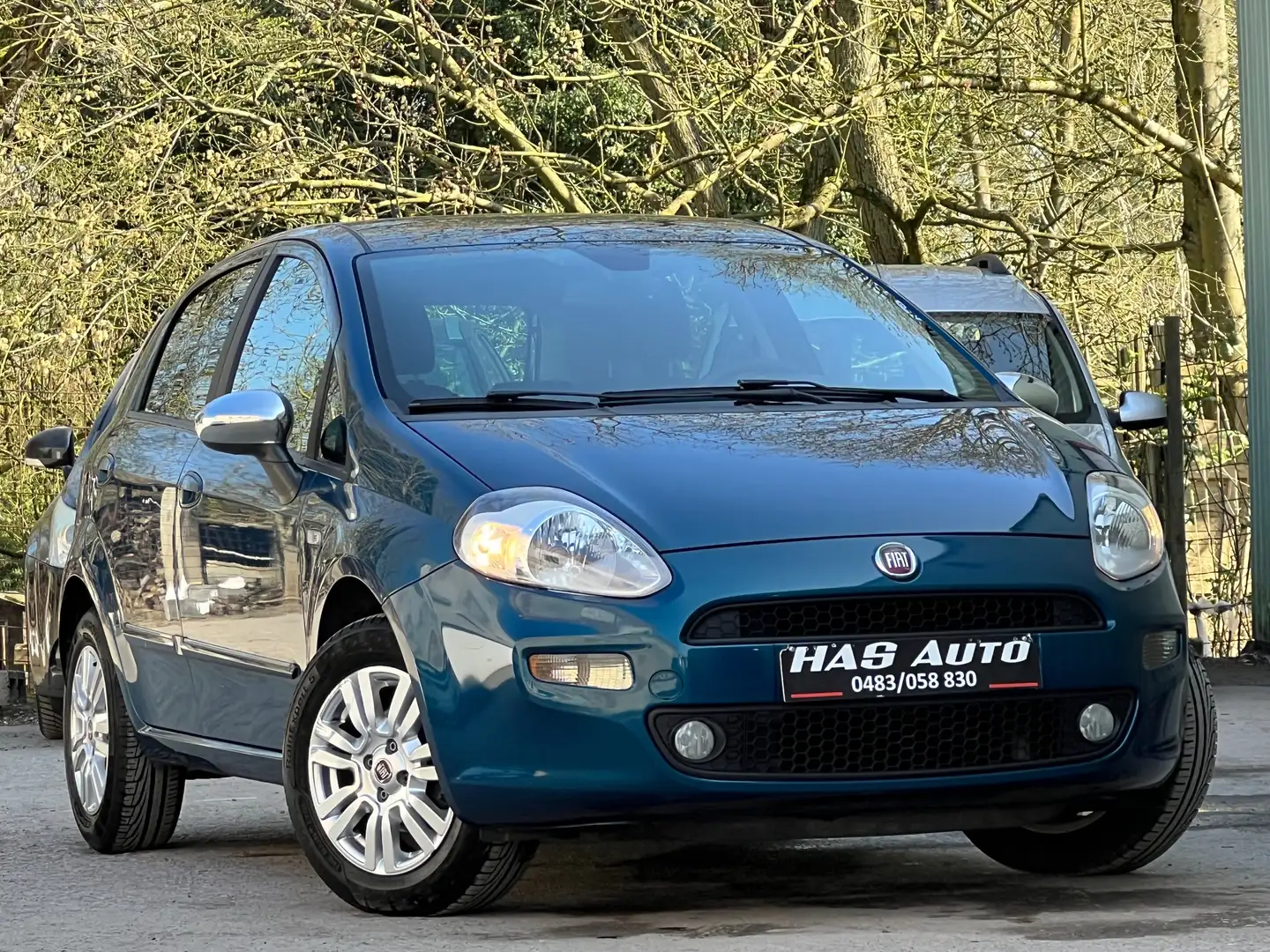 Fiat Punto 1.2i//EURO6B//CARNET//1MAIN//NEUF Bleu - 2