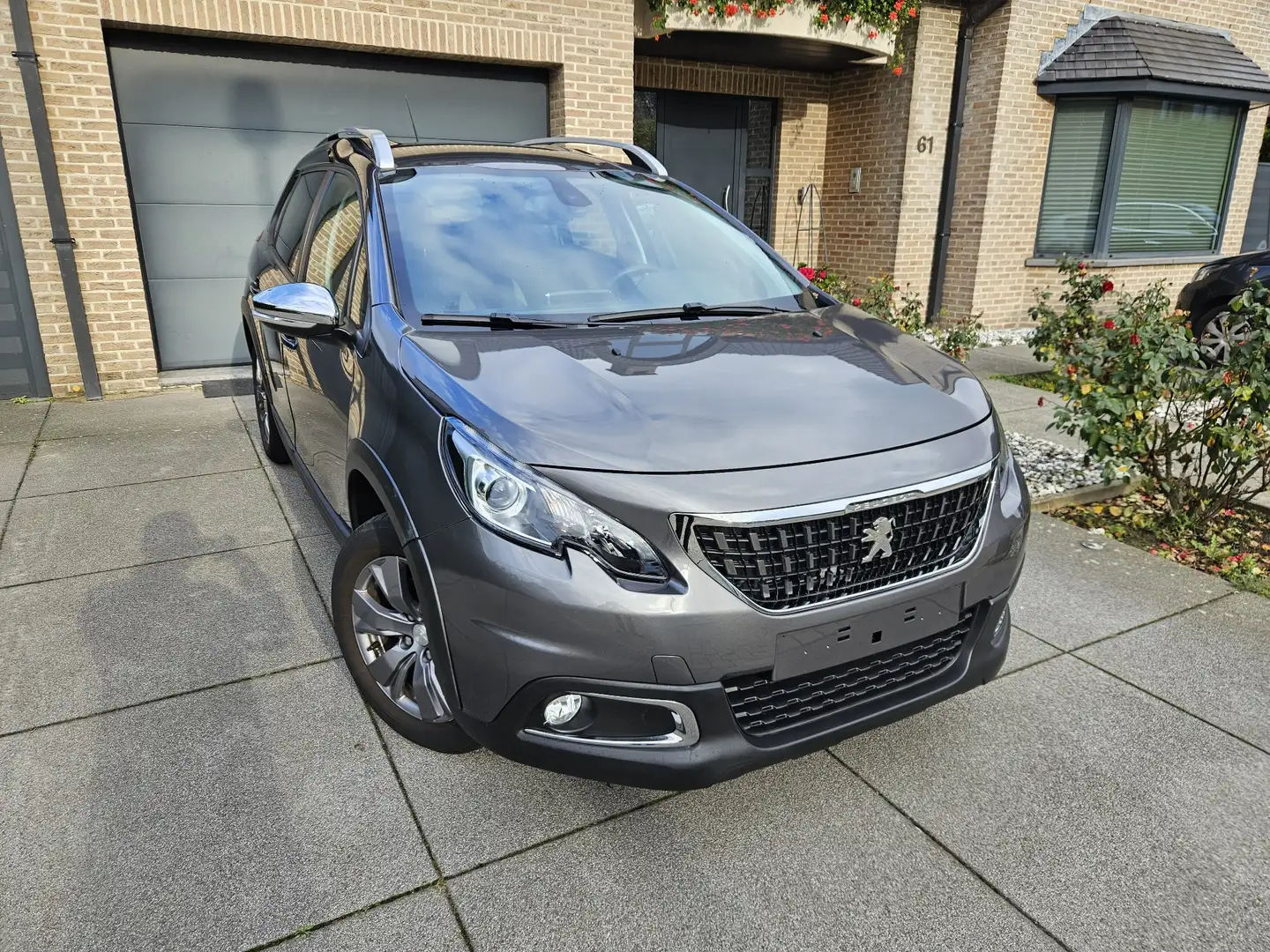 Peugeot 2008 1.2 Signature / NAVI / AUTOMAAT / * SUPER DEAL * - 2