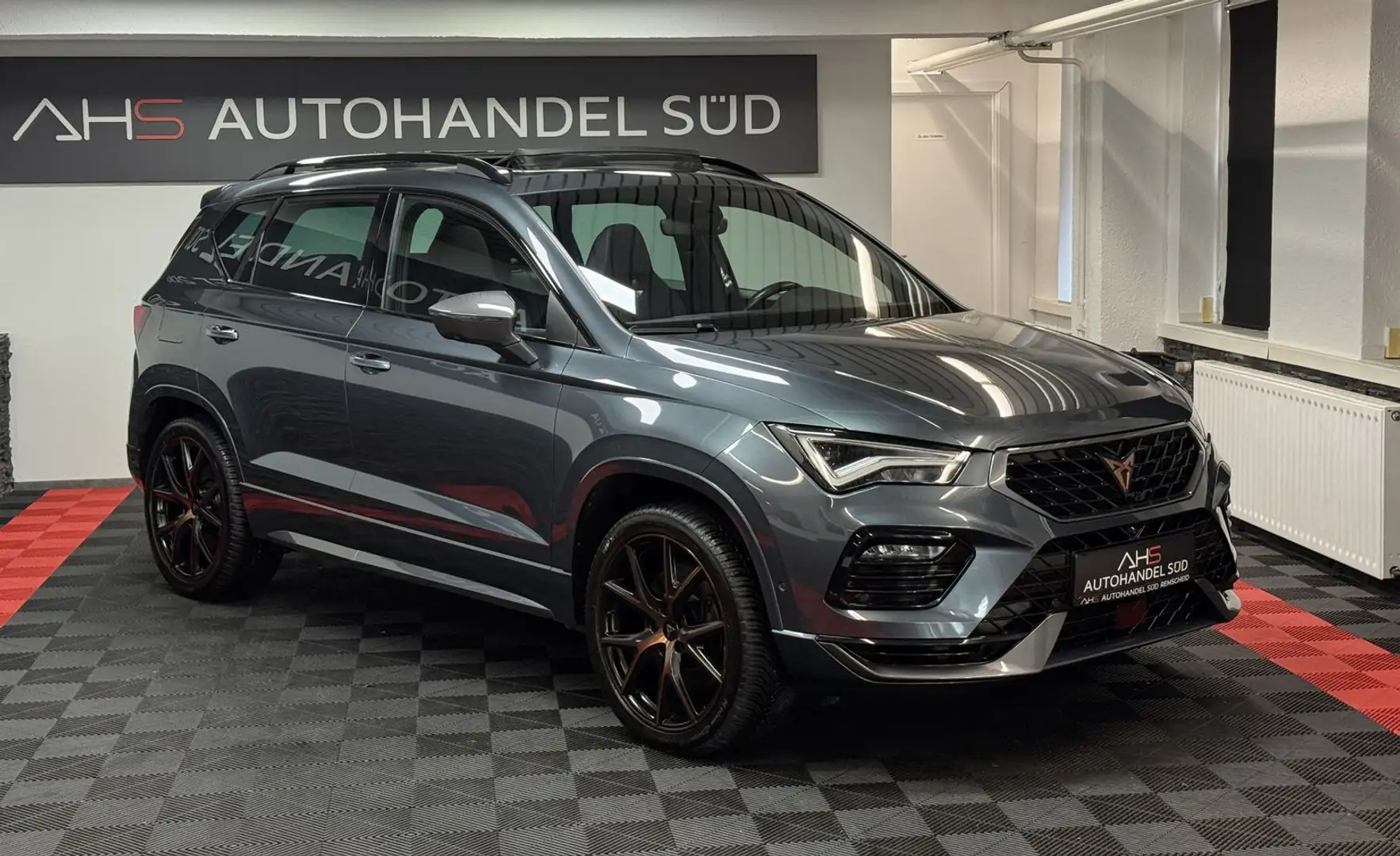 CUPRA Ateca 4Drive*PANORAMA*AHK Gris - 2