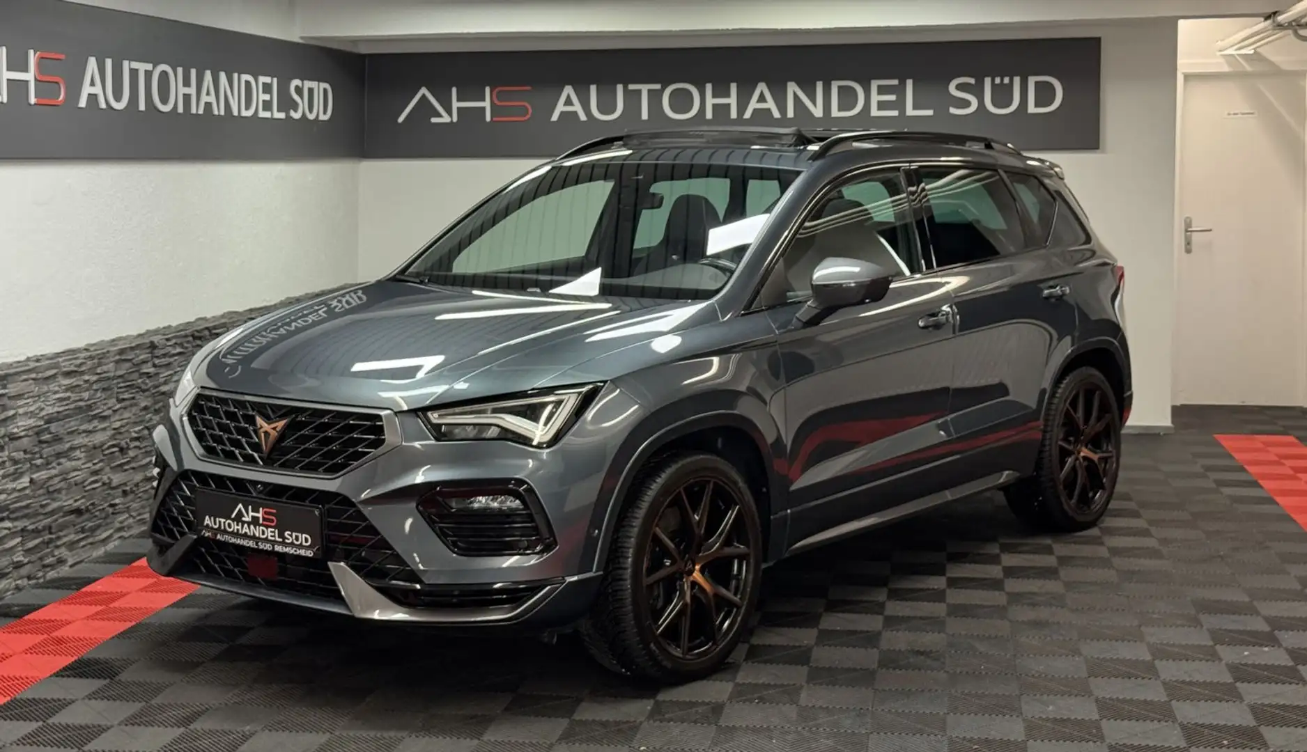 CUPRA Ateca 4Drive*PANORAMA*AHK Gris - 1