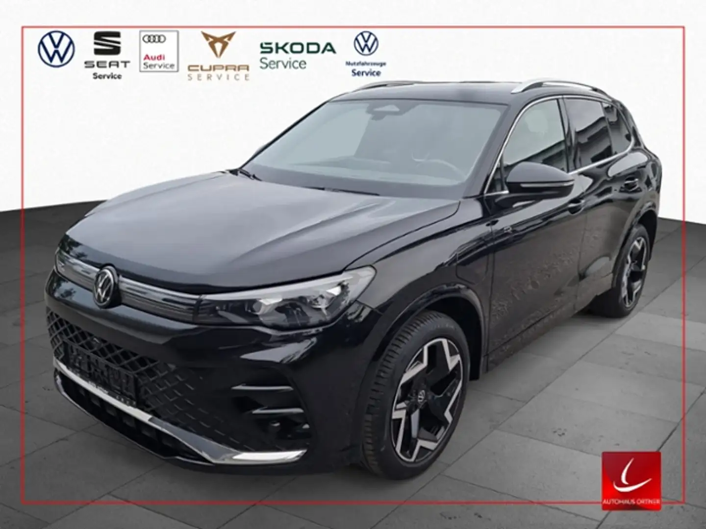 Volkswagen Tiguan 1.5 TSI eHYBRID R-LINE MATRIX IQ.DRIVE NAVI AHK K Zwart - 1