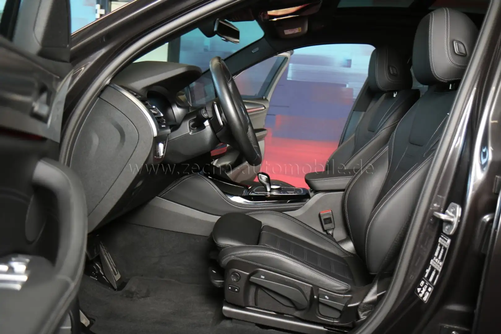 BMW X4 xDr.30d M-Sportp.AHK.ACC.Panod.Laser.Parkassist. Gris - 2