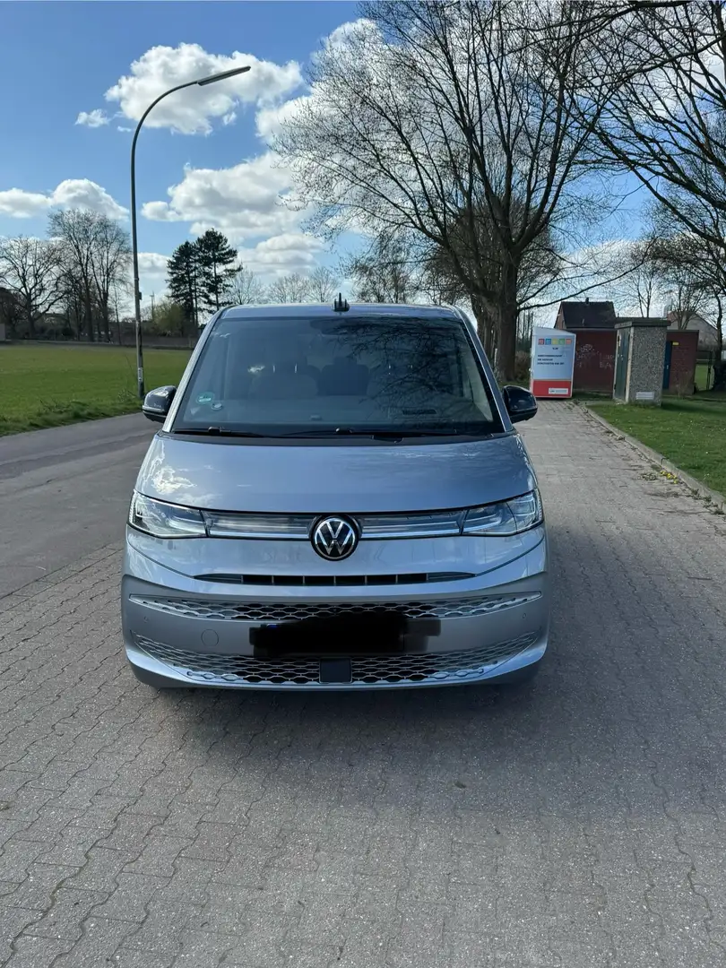 Volkswagen T7 Multivan Energetic eHybrid Plateado - 1