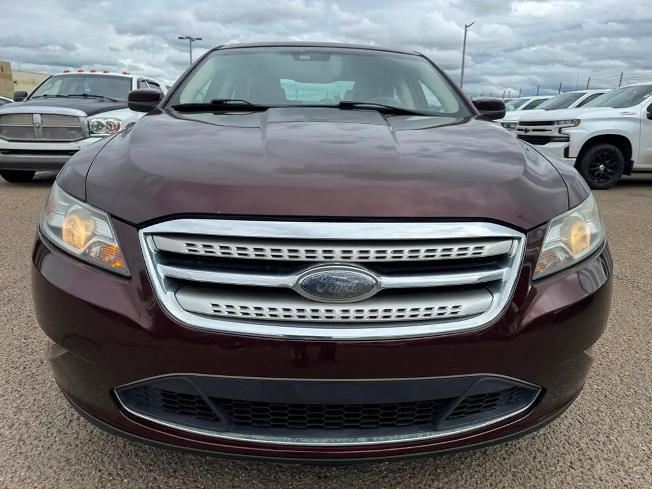 Ford Taurus снимка Ford Taurus