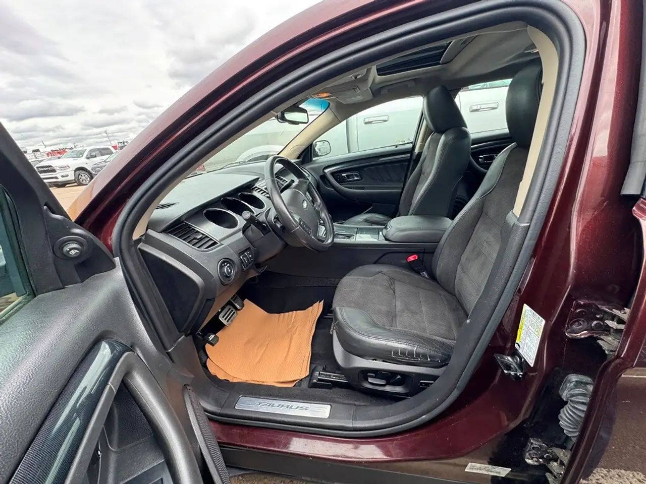 Ford Taurus снимка Ford Taurus