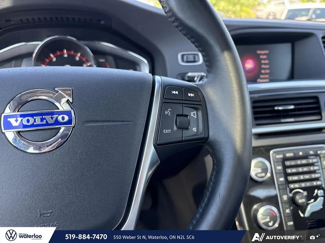 Volvo S60 снимка Volvo S60