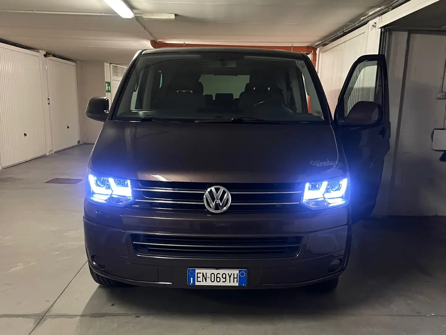 Volkswagen T5 Multivan Multivan 2.0 tdi Comfortline 140cv Marrone - 1