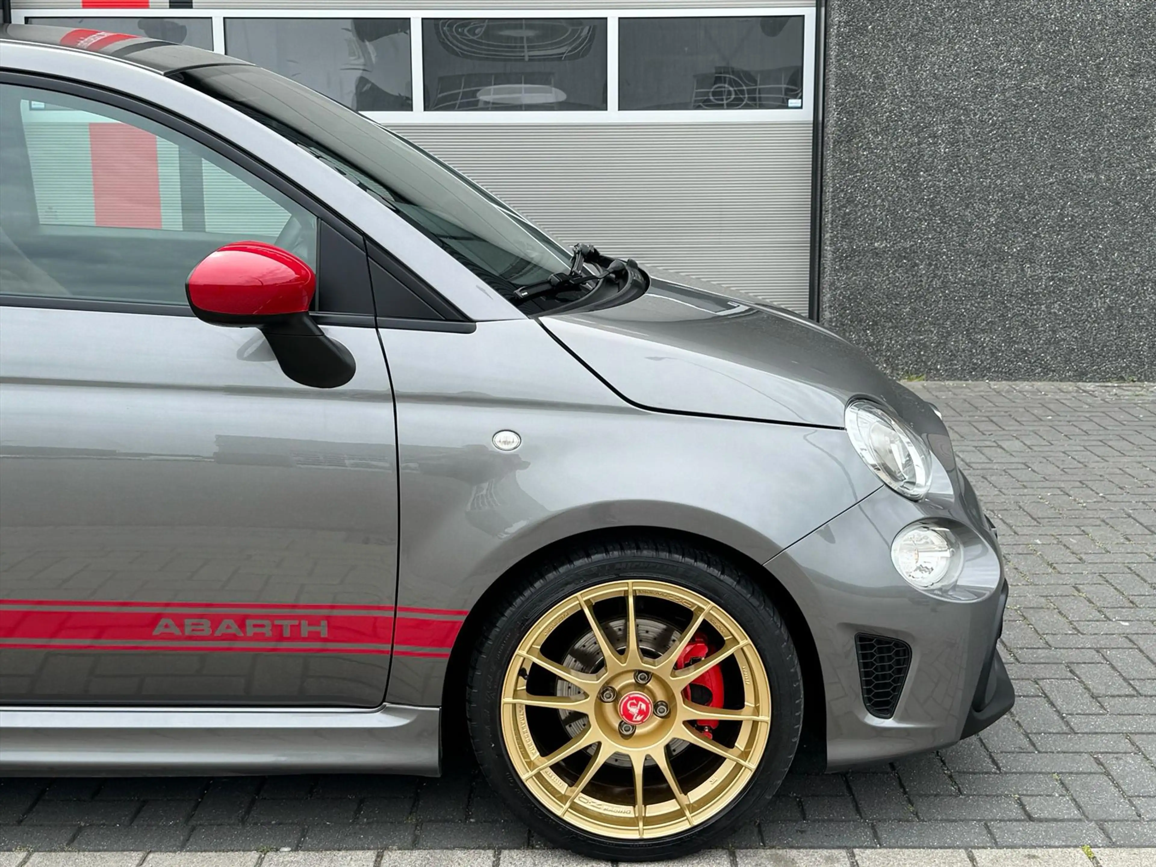 Abarth 595 Turismo 500 1.4T-Jet / Oz wheels / Manual / 165hp / Cognac — photo 8