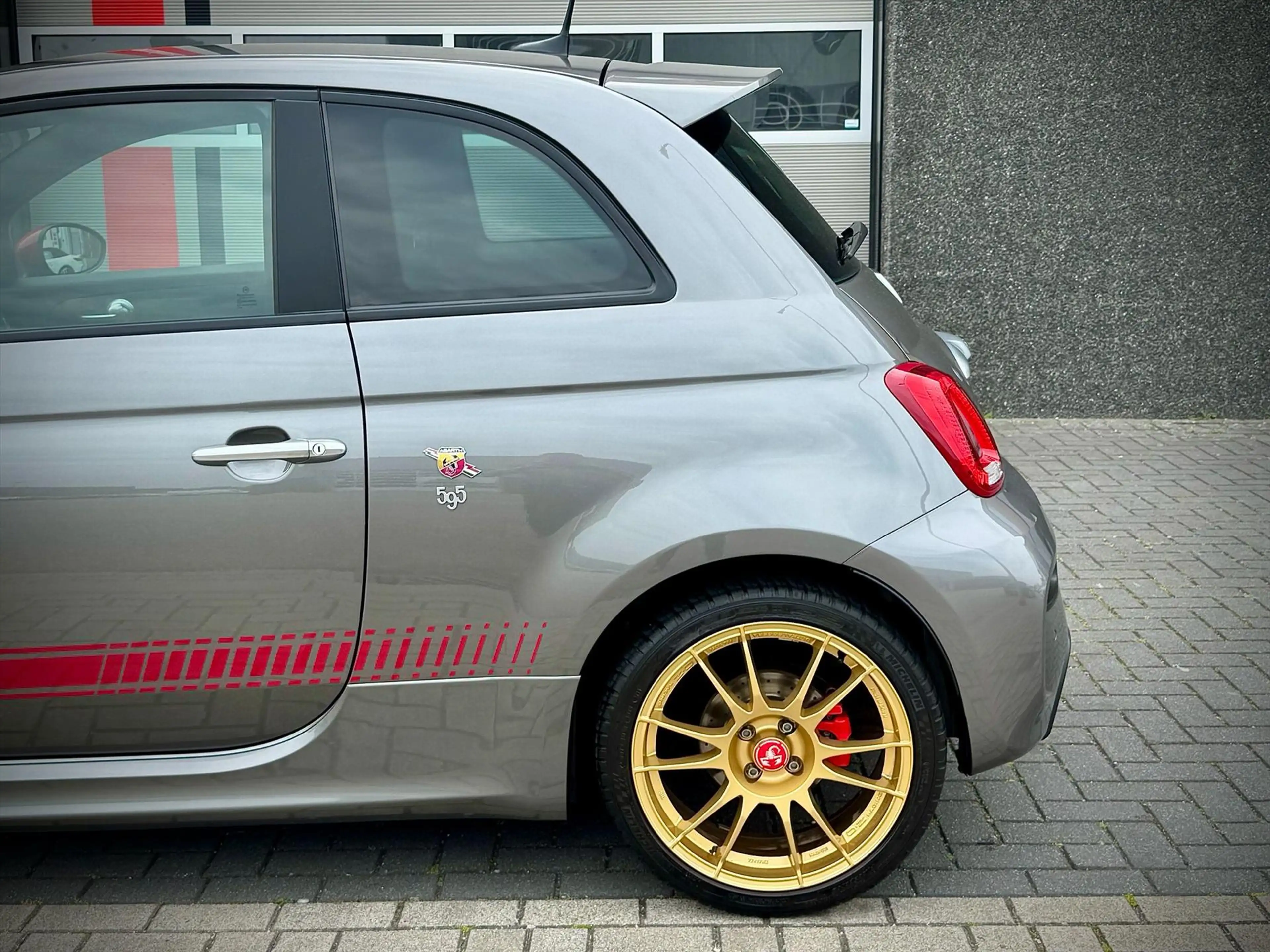 Abarth 595 Turismo 500 1.4T-Jet / Oz wheels / Manual / 165hp / Cognac — photo 6