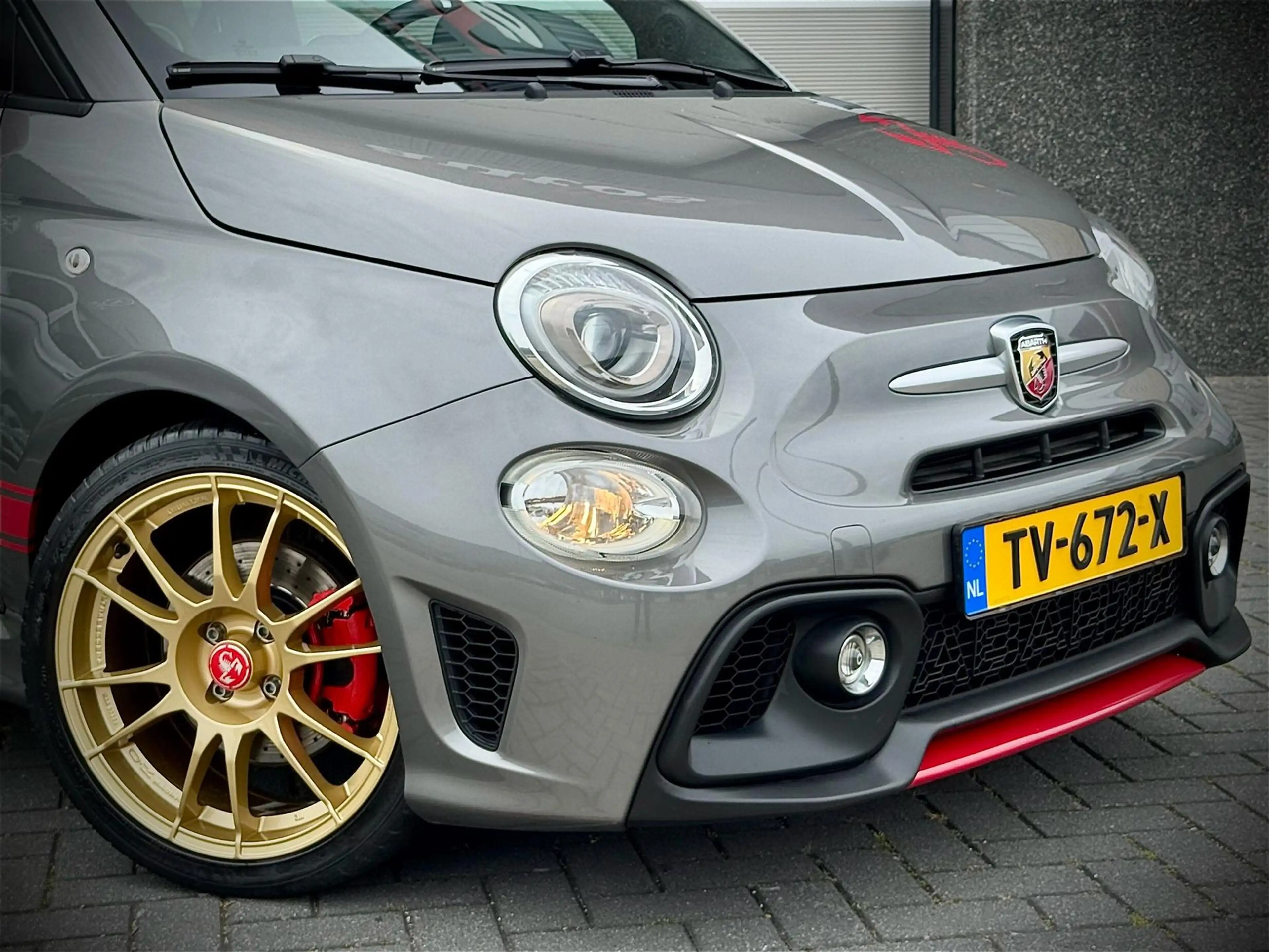 Abarth 595 Turismo 500 1.4T-Jet / Oz wheels / Manual / 165hp / Cognac — photo 9