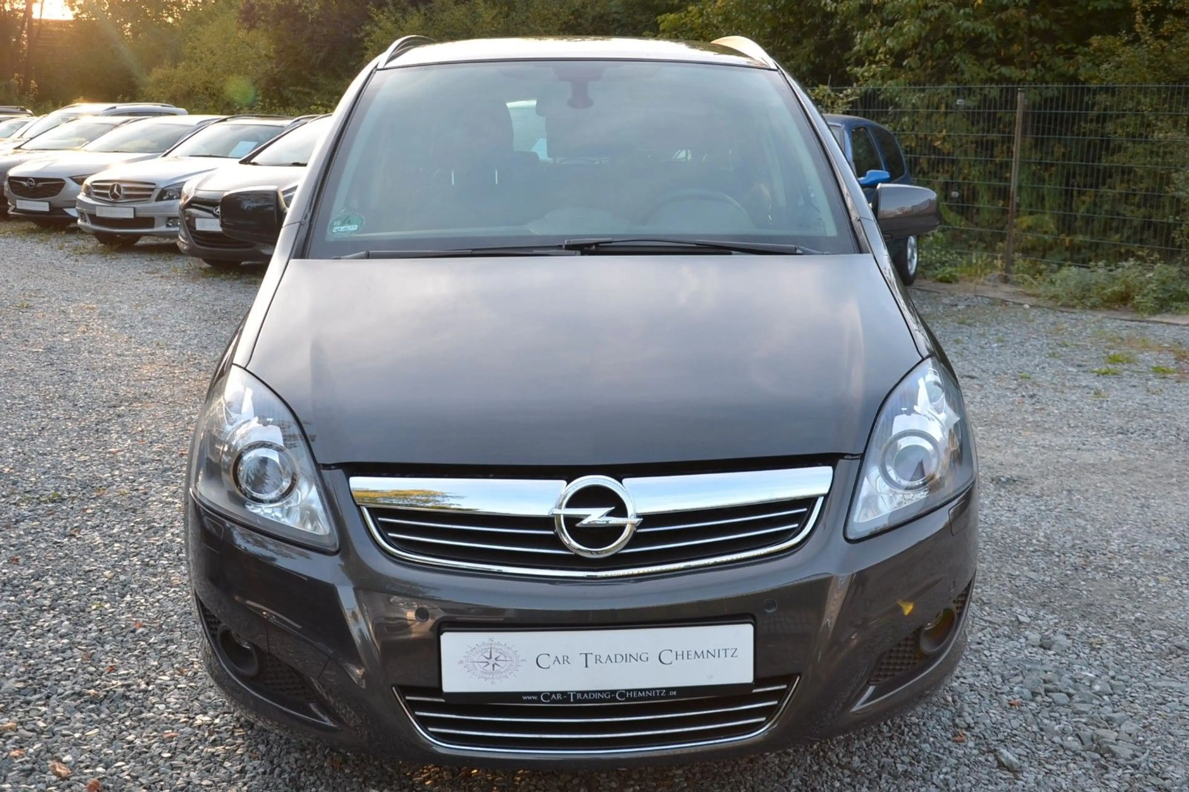 Opel Zafira B Family Plus 1.8 Navi Xenon 7 Sitze — photo 2