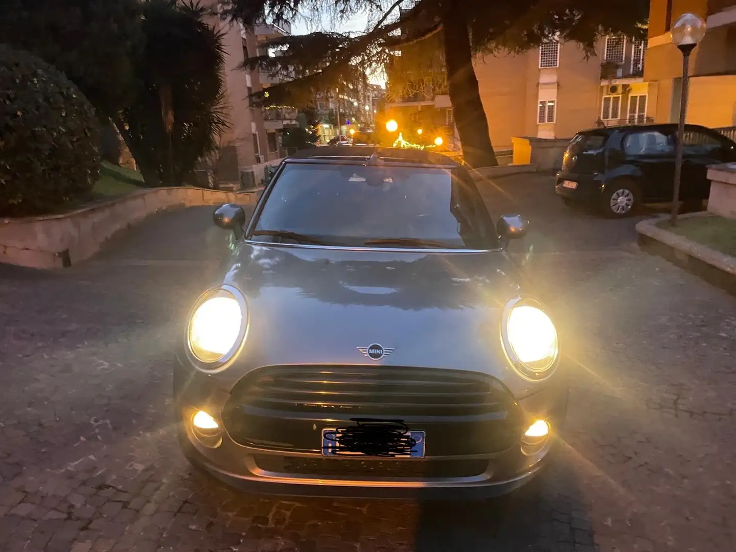 MINI Cooper Cabrio - 1