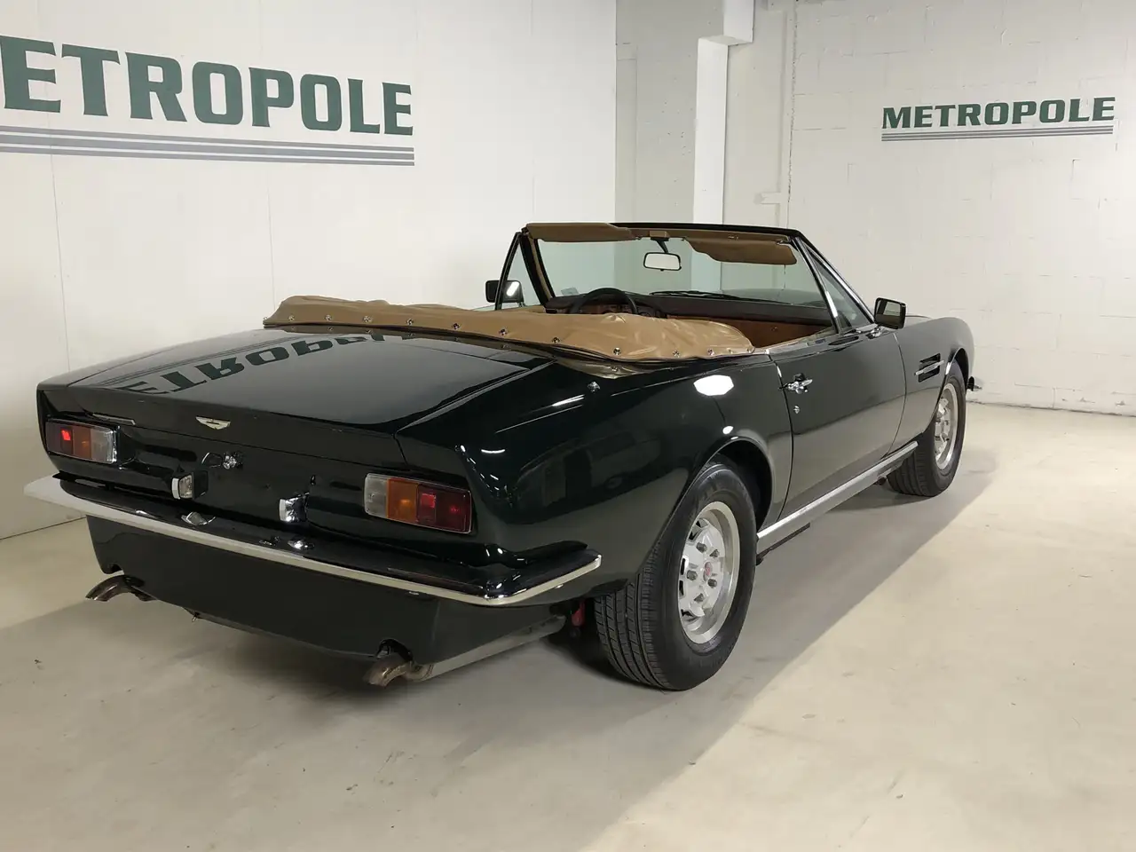 Aston Martin V8 Volante Convertible M0513, foto 10