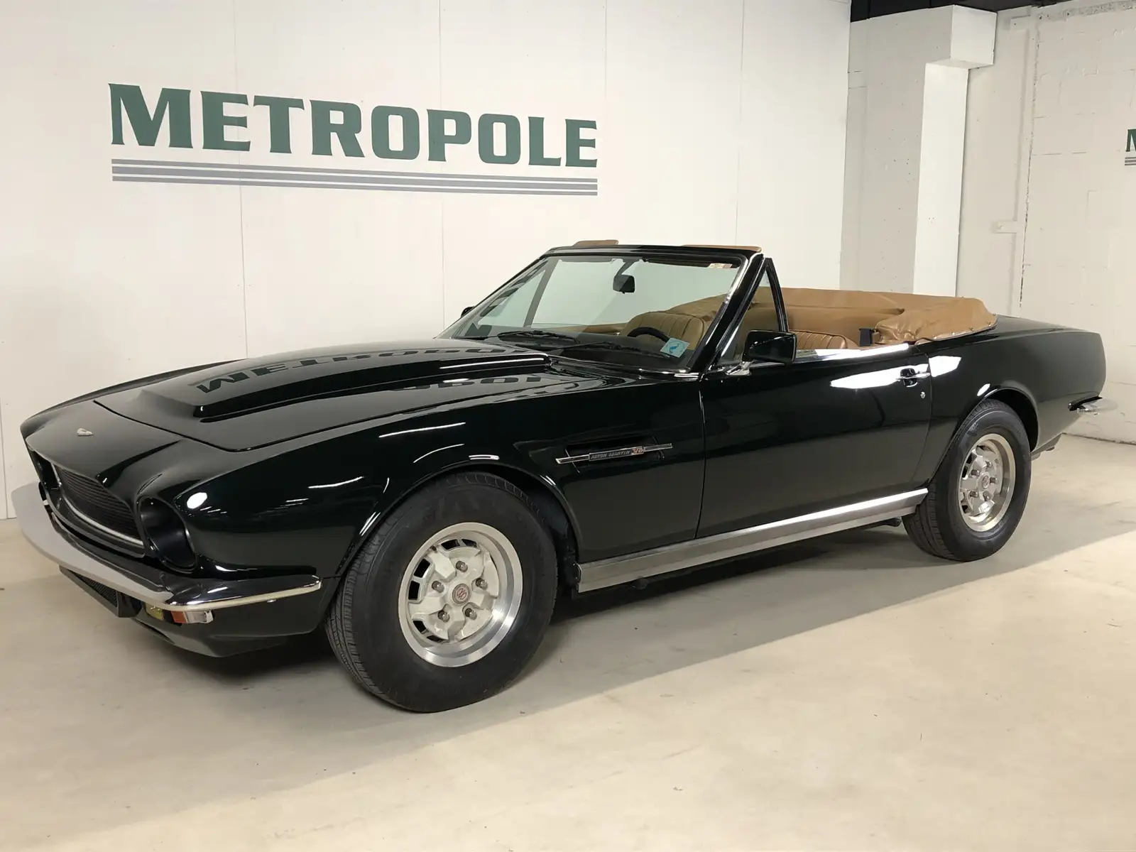 Aston Martin Volante Convertible M0513