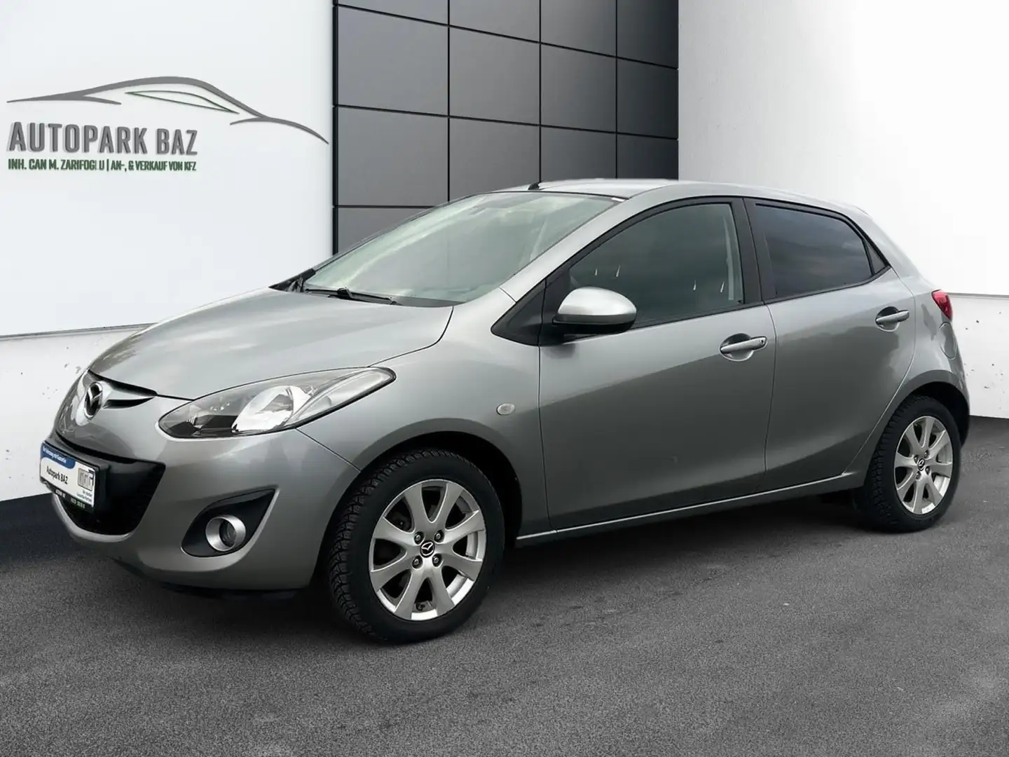 Mazda 2 Lim. 1.5 Center-Line AUTOMATIK *KLIM*SH*ALU* Grau - 1