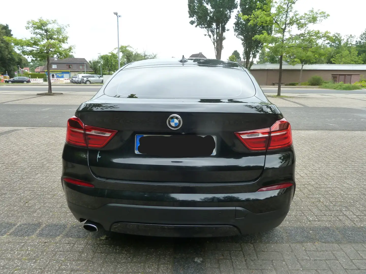 BMW X4 X4 xDrive20d Aut. Schwarz - 2