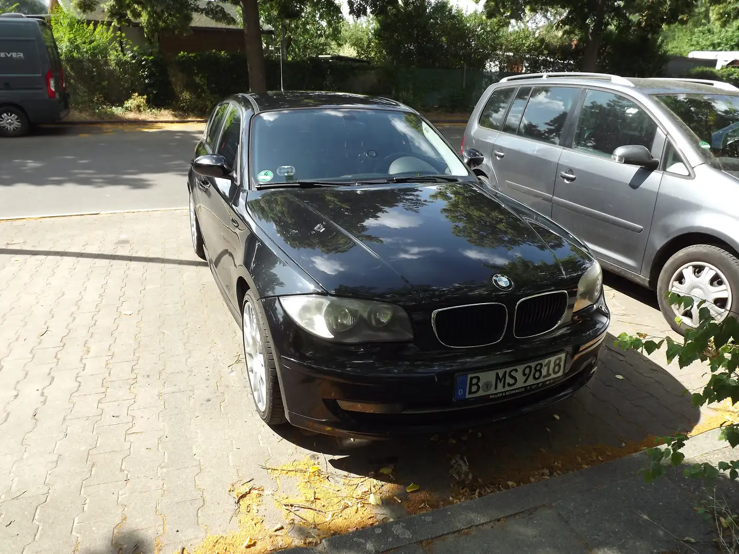 BMW 118 1er (5-Türer) 118i Czarny - 1