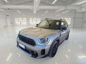 YOURS DCT 5 PORTE BERLINA