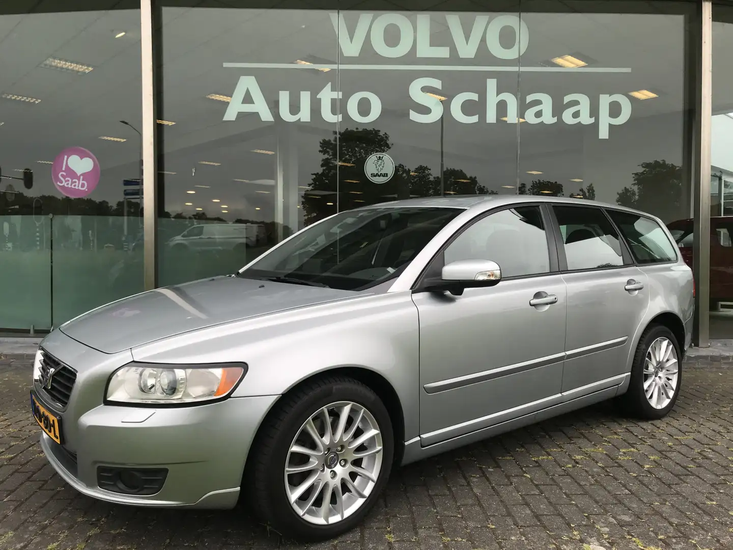 Volvo V50 2.5 T5 AWD Summum Automaat | Rijklaar incl garanti Gris - 1
