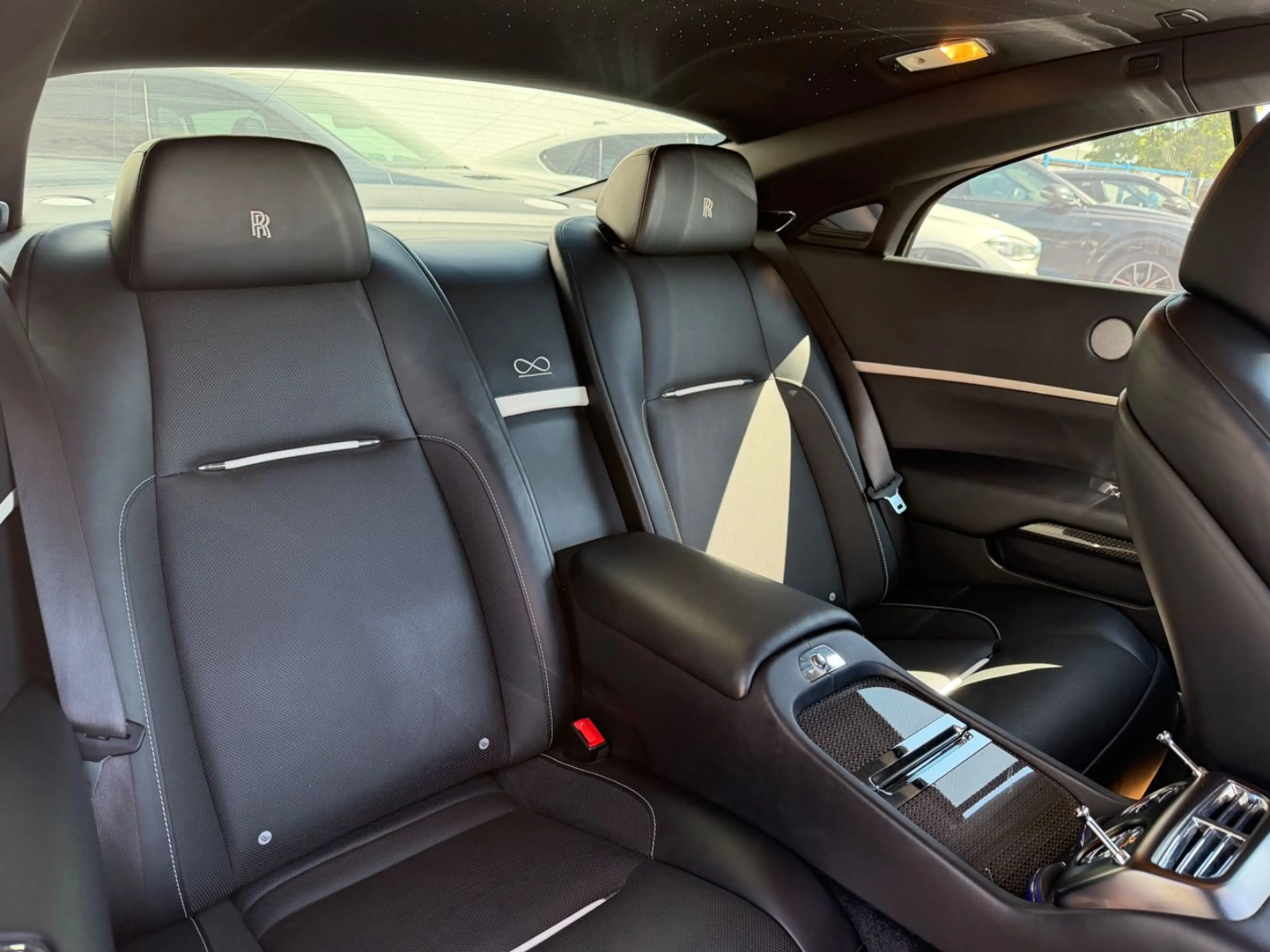 Rolls-Royce Wraith Black Badge *2. Hand *Facelift *Stern. — photo 10
