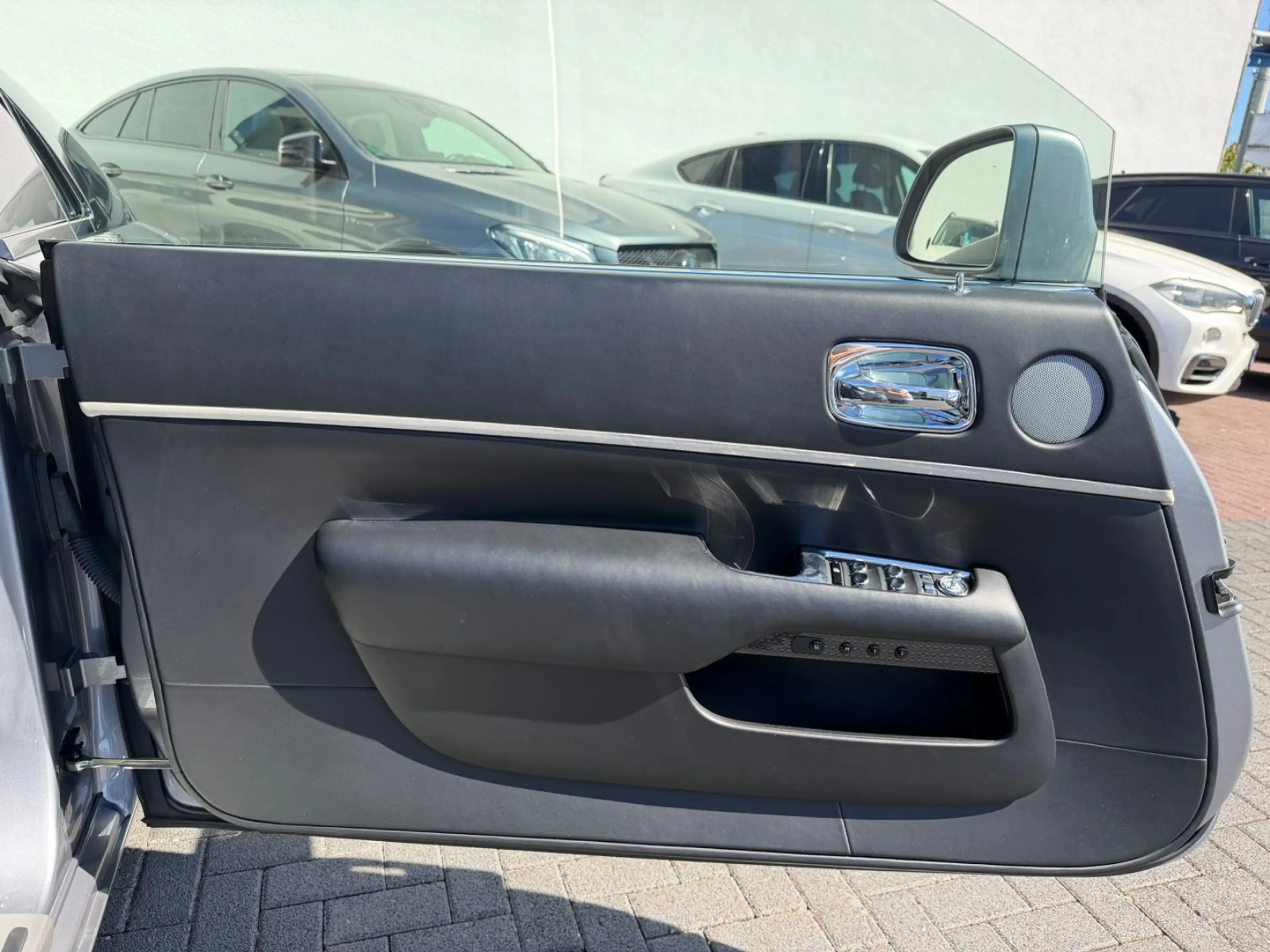 Rolls-Royce Wraith Black Badge *2. Hand *Facelift *Stern. — photo 12
