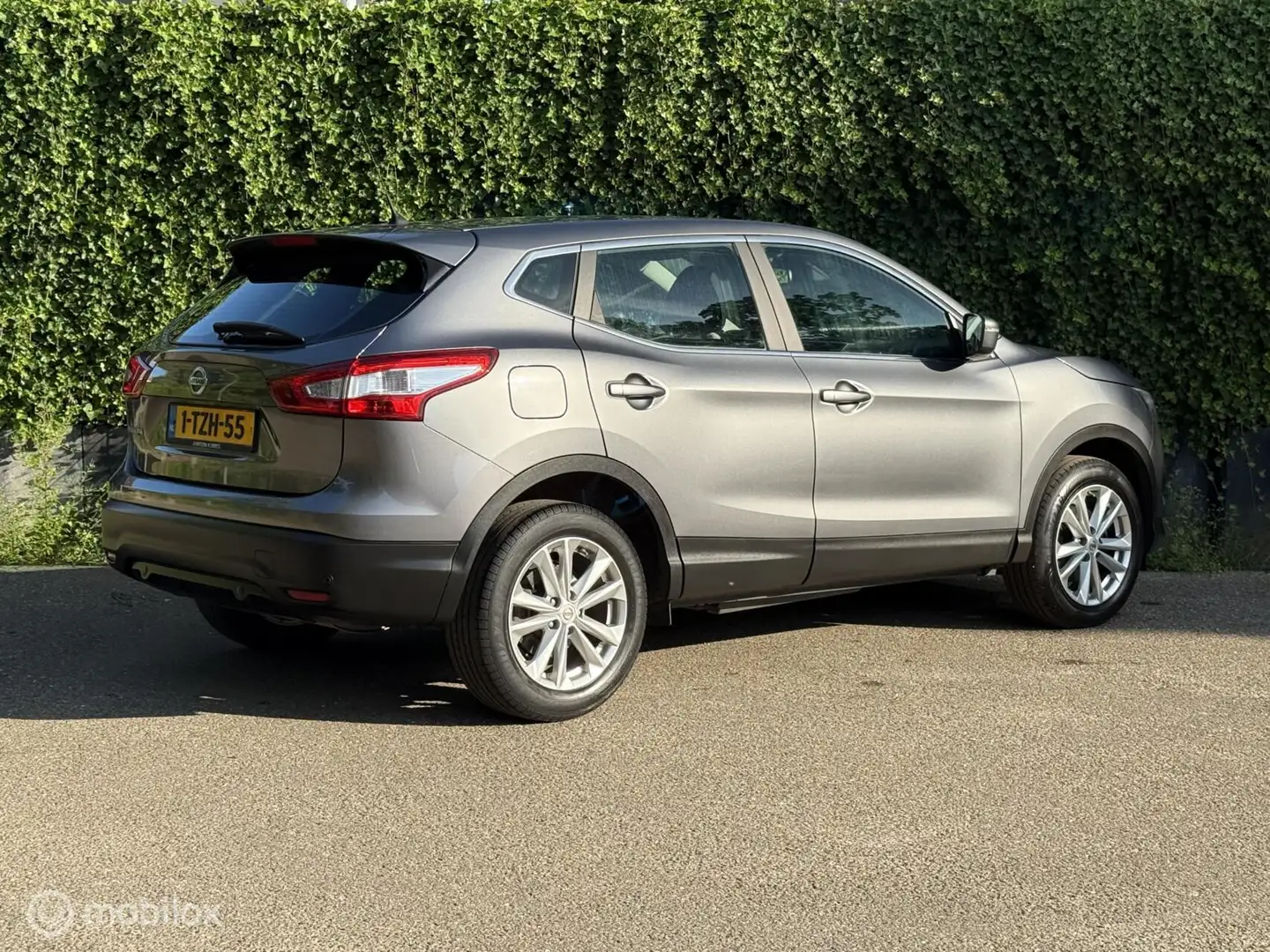Nissan Qashqai 1.2 Premier Edition | Clima | PDC | ACC Szary - 2