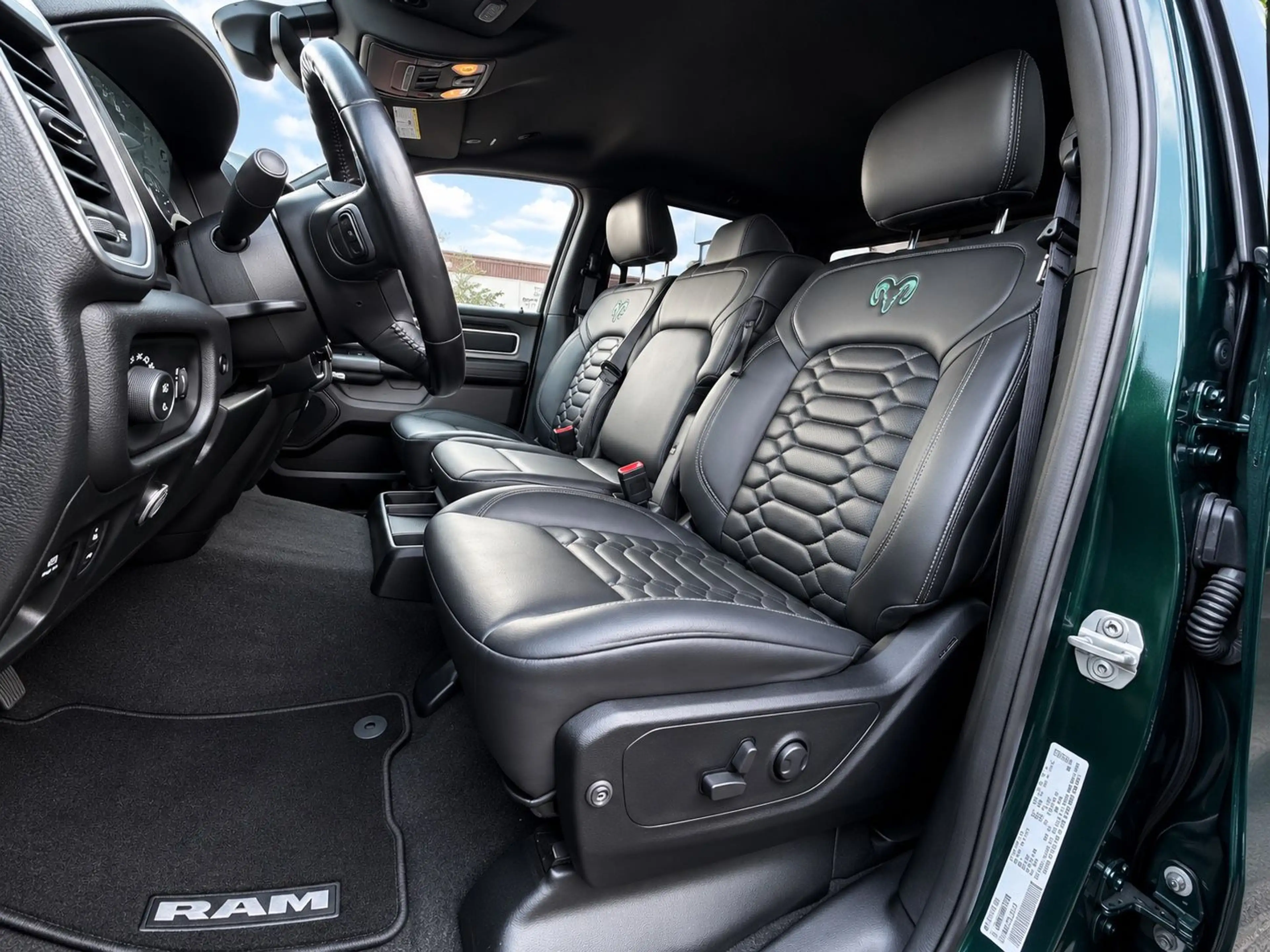 Dodge RAM 1500 BigHorn LED LEDER LPG org. 33TKM — photo 8