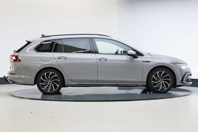 Volkswagen Golf view 29