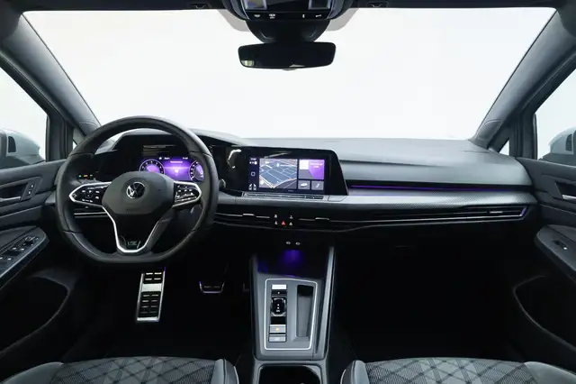Volkswagen Golf view 4