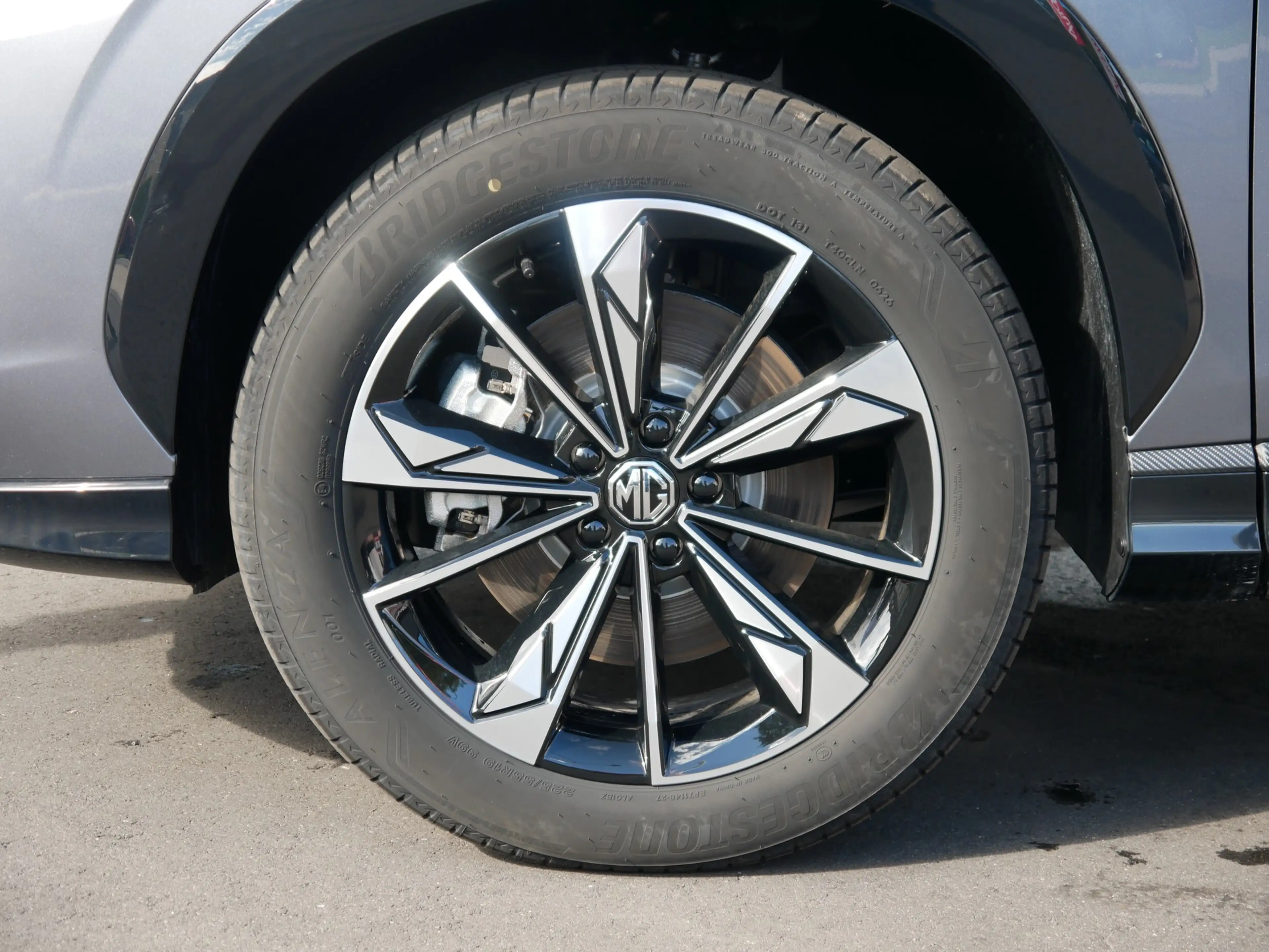 MG HS 1.5 T-GDI Hybrid+ Luxury Aut. LED ACC Navi — photo 9