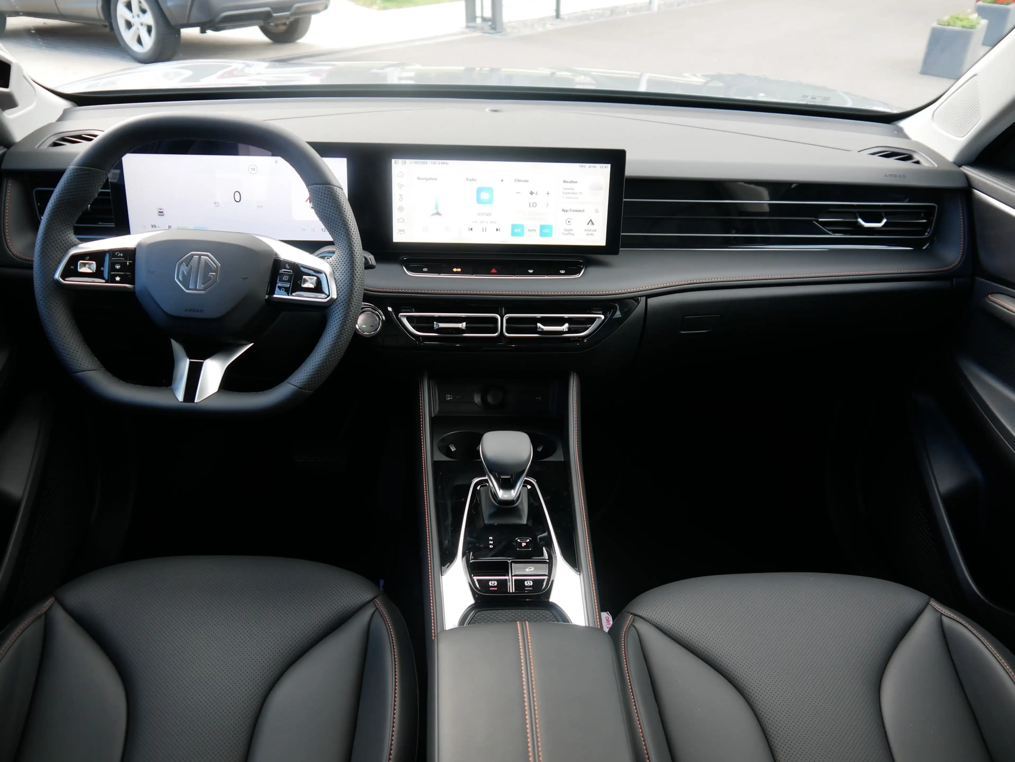 MG HS 1.5 T-GDI Hybrid+ Luxury Aut. LED ACC Navi — photo 11