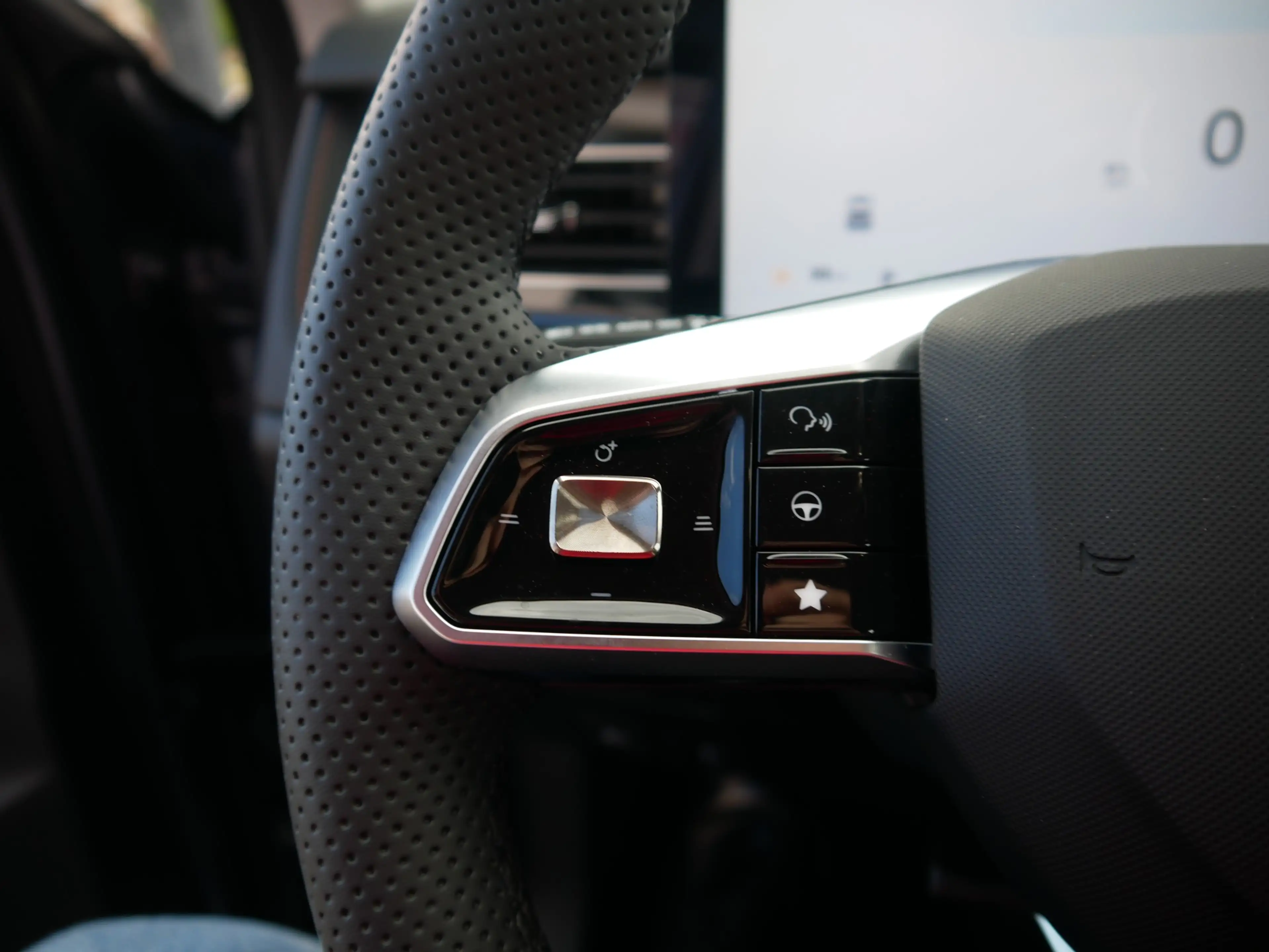 MG HS 1.5 T-GDI Hybrid+ Luxury Aut. LED ACC Navi — photo 22