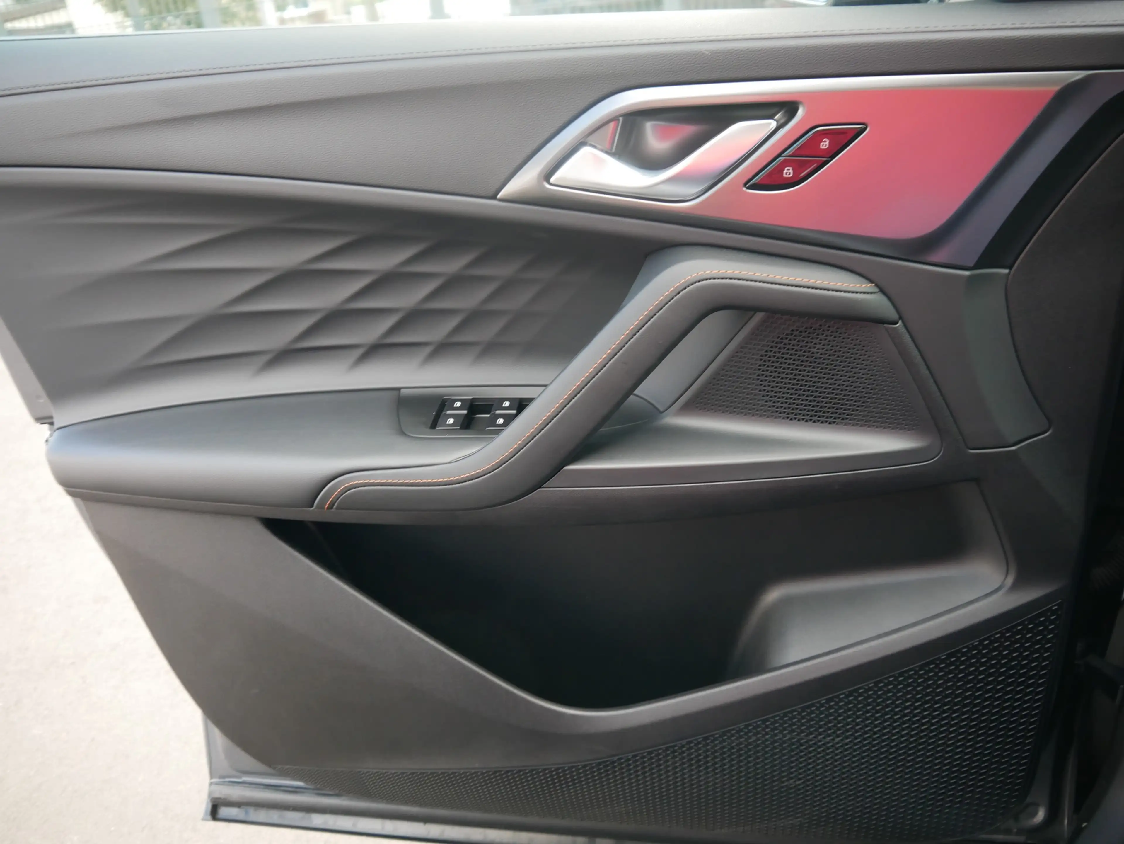 MG HS 1.5 T-GDI Hybrid+ Luxury Aut. LED ACC Navi — photo 26
