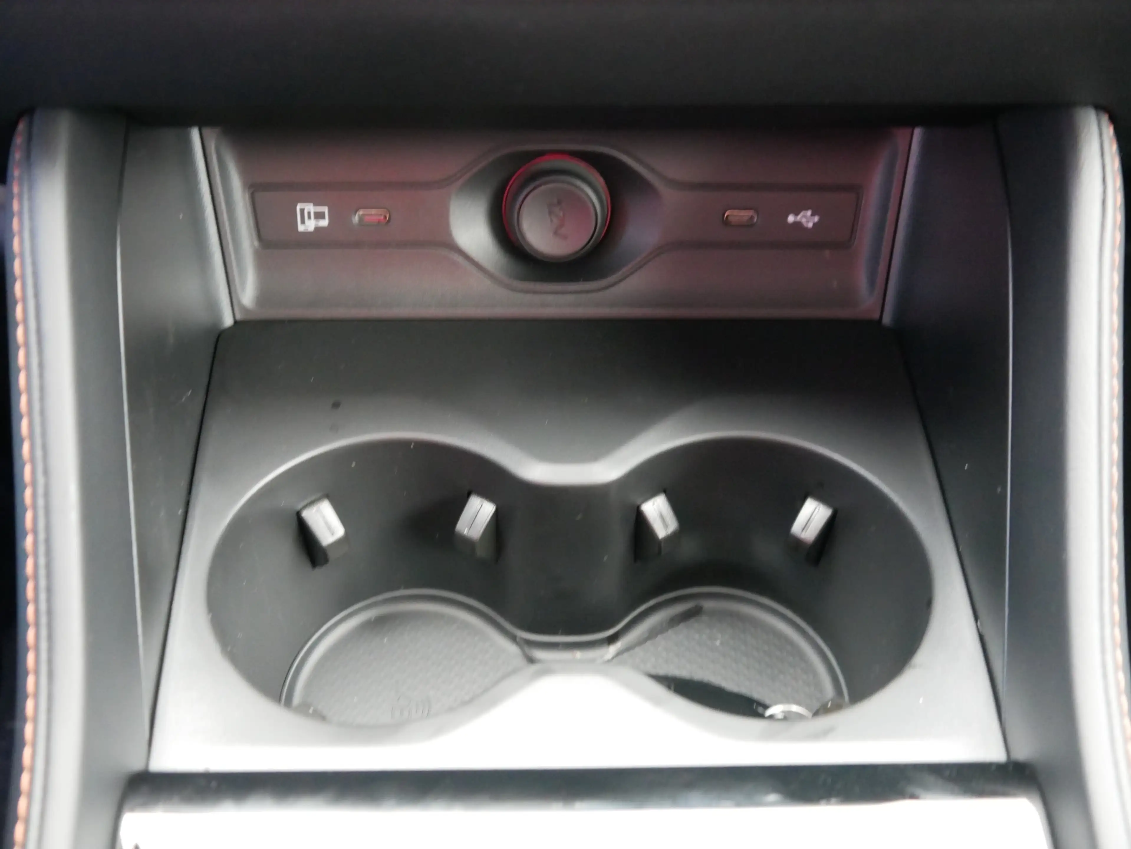 MG HS 1.5 T-GDI Hybrid+ Luxury Aut. LED ACC Navi — photo 18