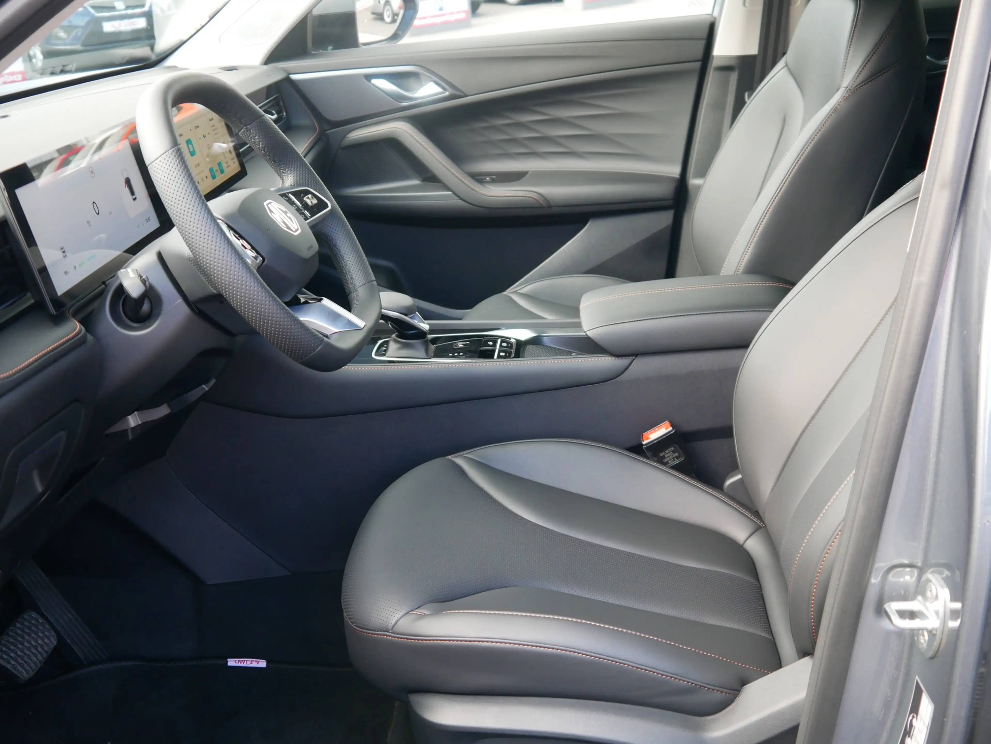 MG HS 1.5 T-GDI Hybrid+ Luxury Aut. LED ACC Navi — photo 28