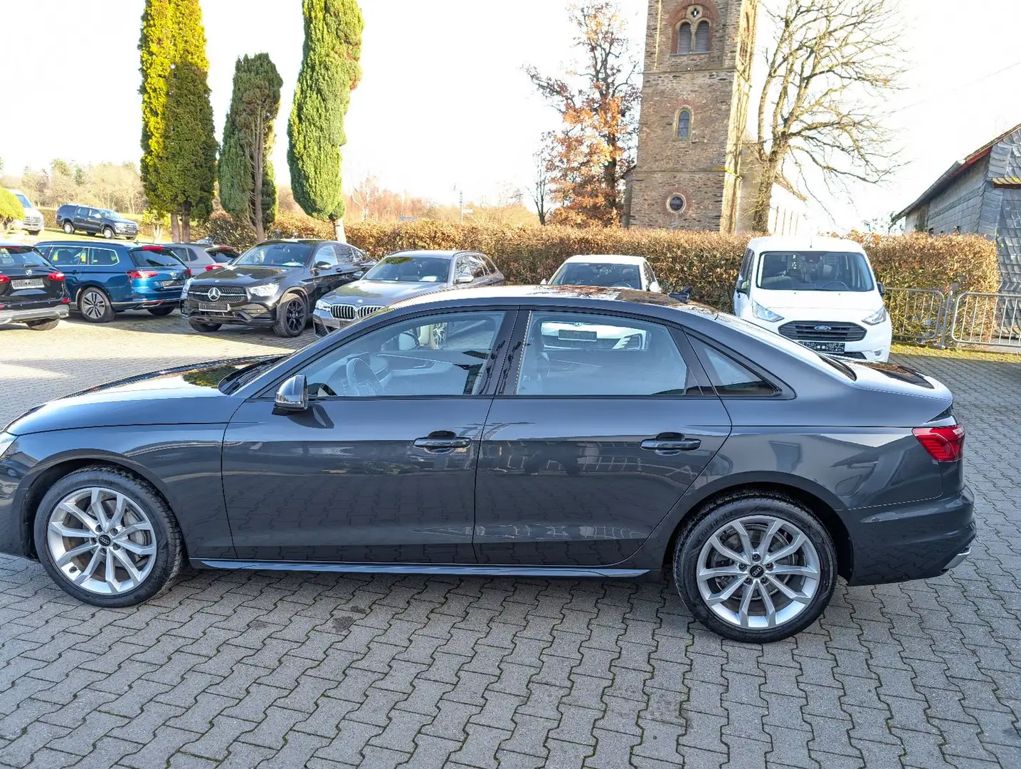 Audi A4 Lim. 40 eTDI advanced S-tronic Grau - 2