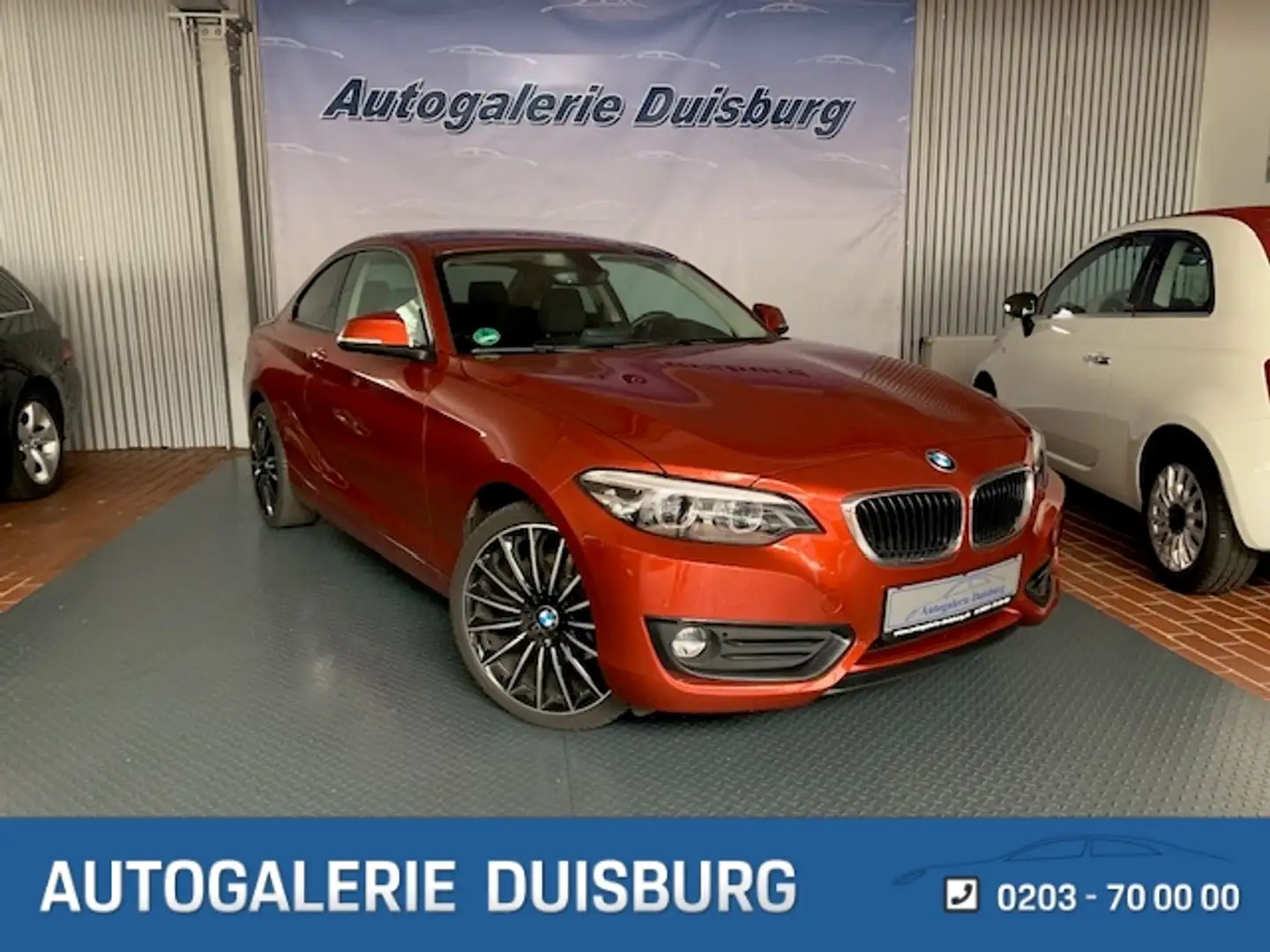 BMW 220 i Advantage Kamera Navi Keyless e-Sitze PDC Sportl Orange - 2