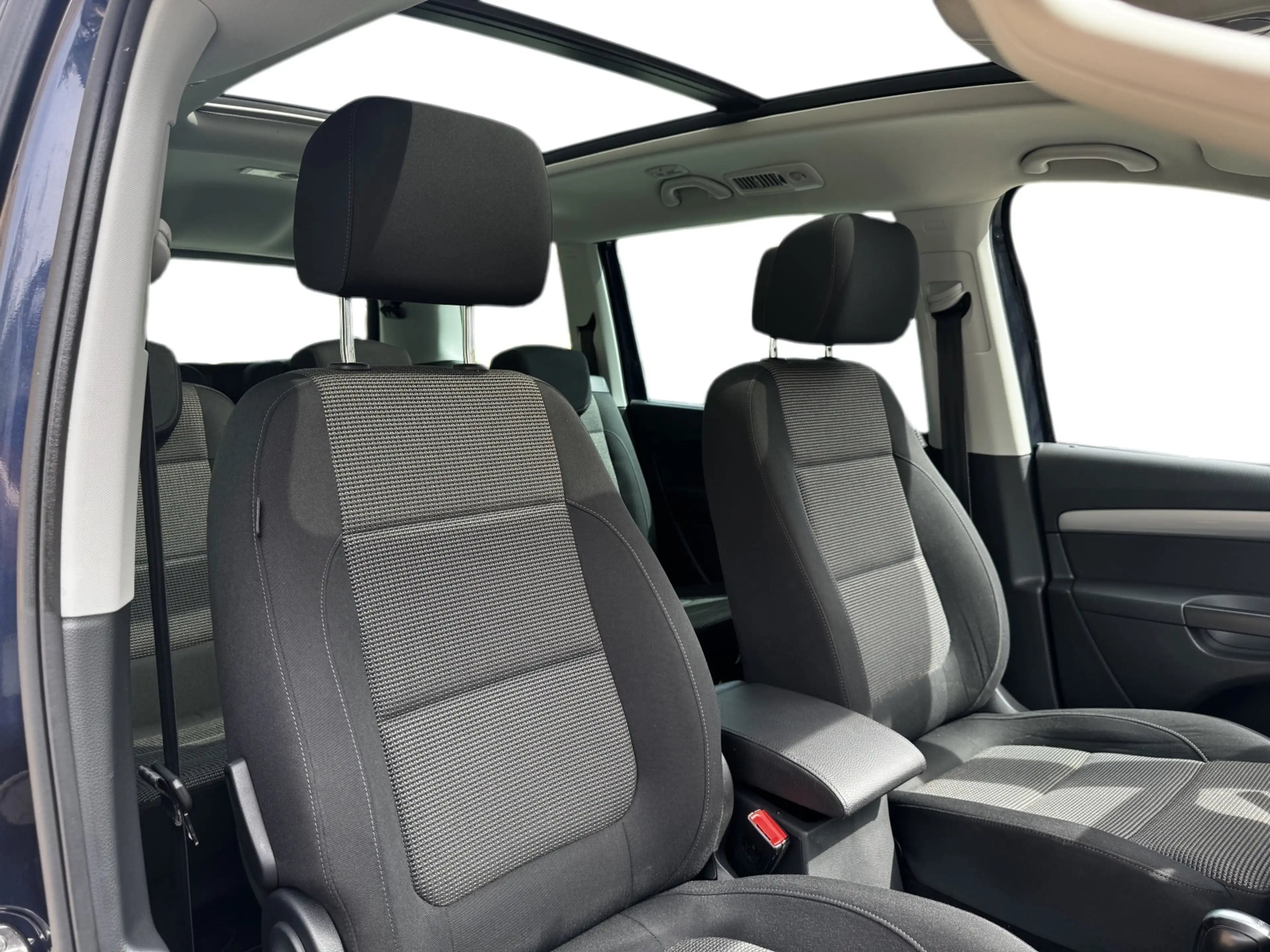 Volkswagen Sharan Comfortline 2.0 TDI +DSG+7-SITZER+NAVI+ — photo 10
