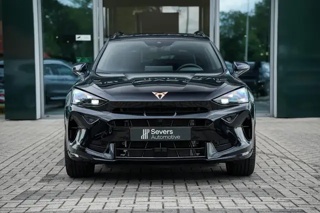 Cupra Formentor view 8