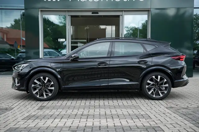Cupra Formentor view 5