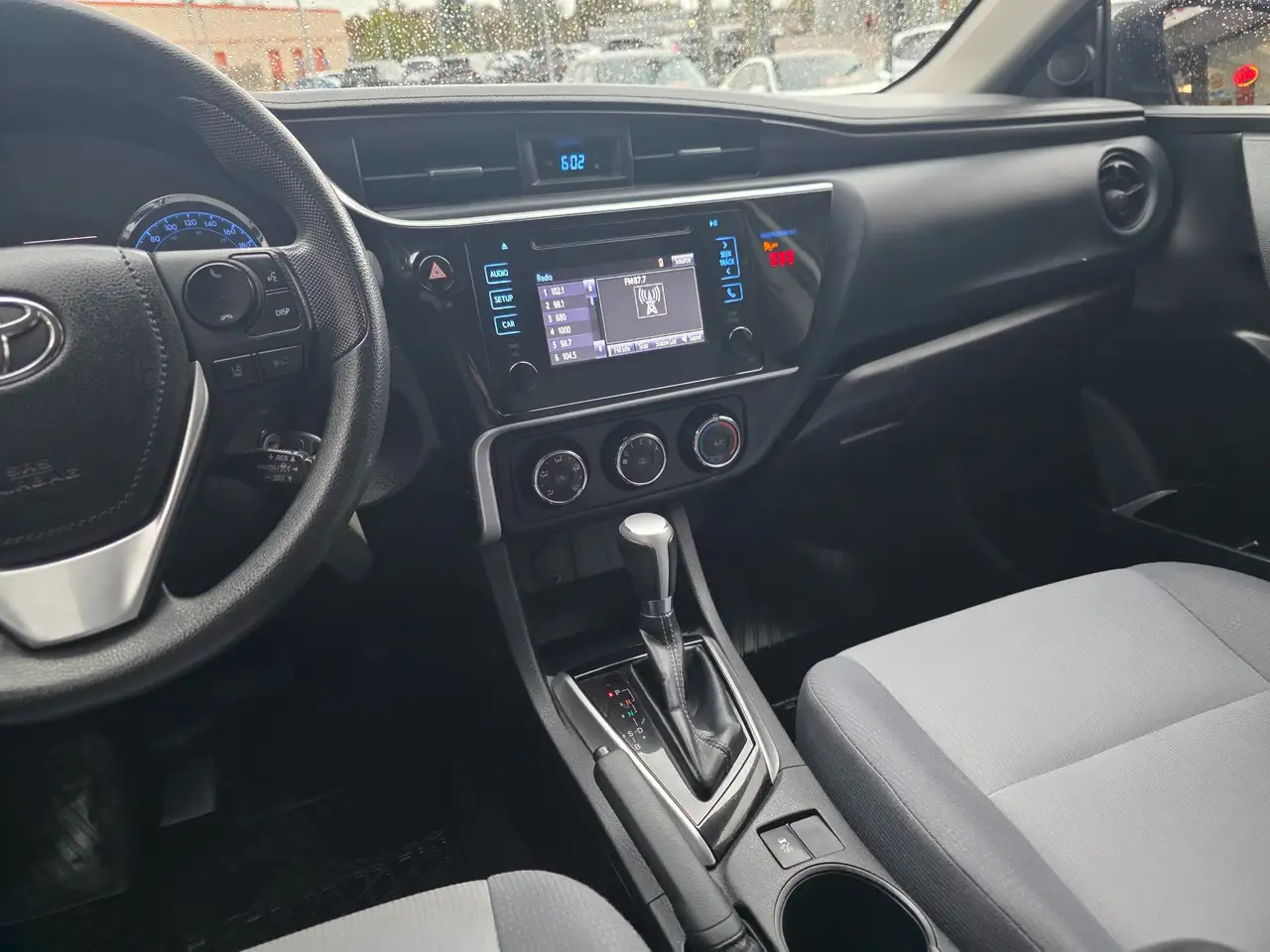 Toyota Corolla снимка Toyota Corolla