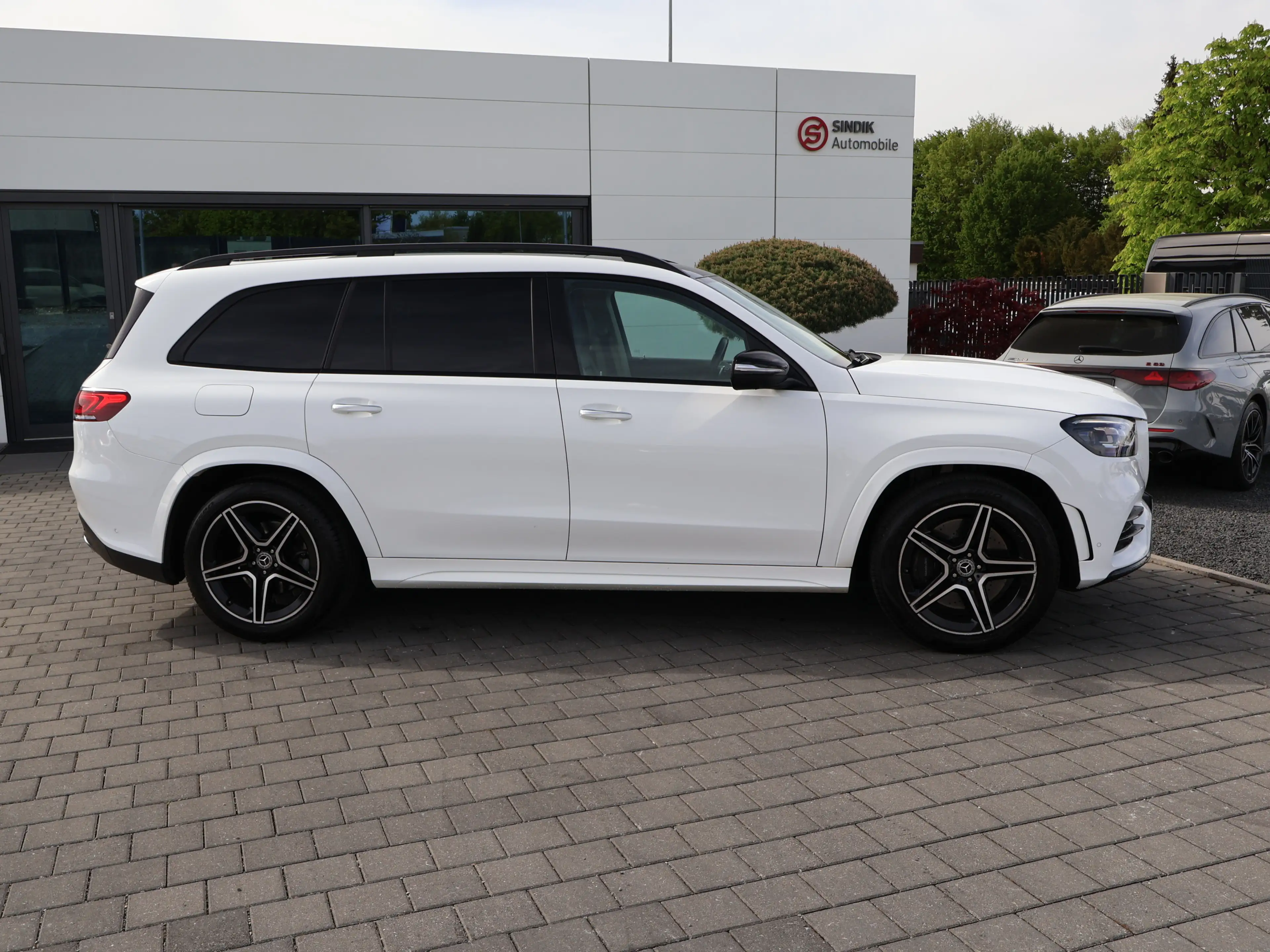 Mercedes-Benz GLS 400 d 4M AMG-NightPaket-KeyGo-SoftClose-AHK — photo 10