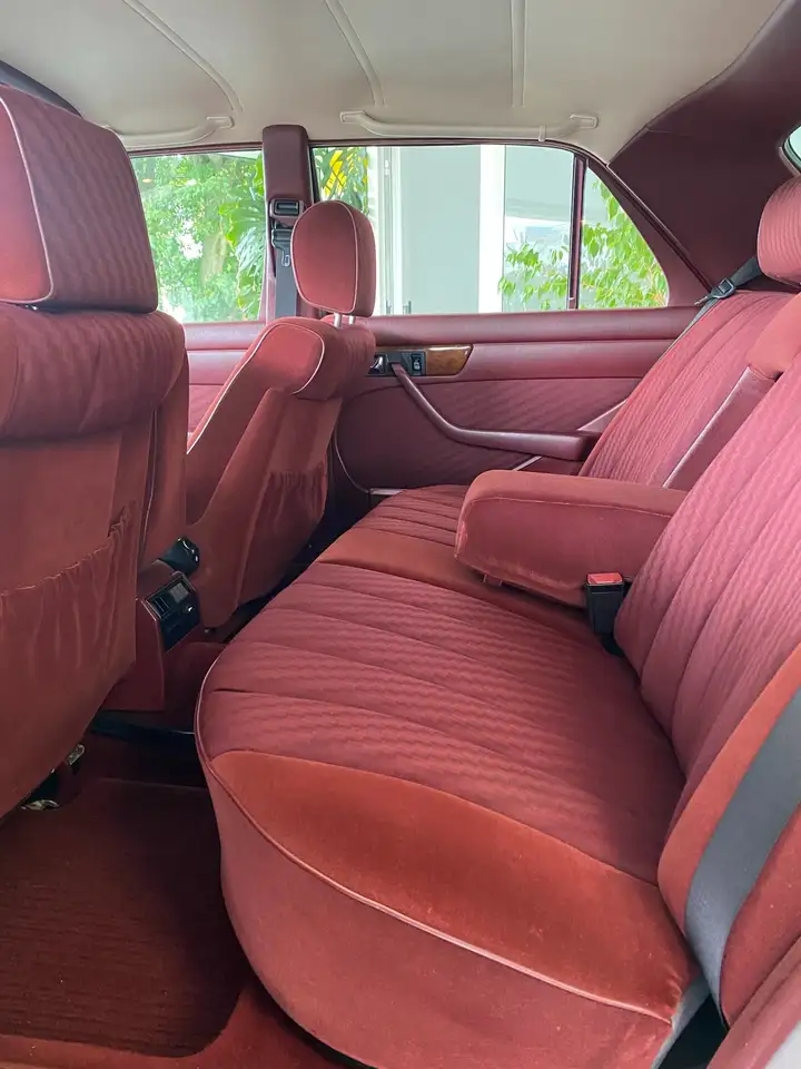 Mercedes-Benz S 260 SE 1.Hand/Klima/Scheckheft/130.000km, foto 10