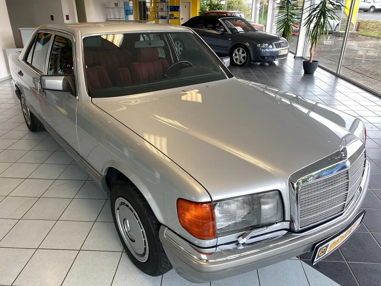 Mercedes-Benz S 260 SE 1.Hand/Klima/Scheckheft/130.000km, foto 2